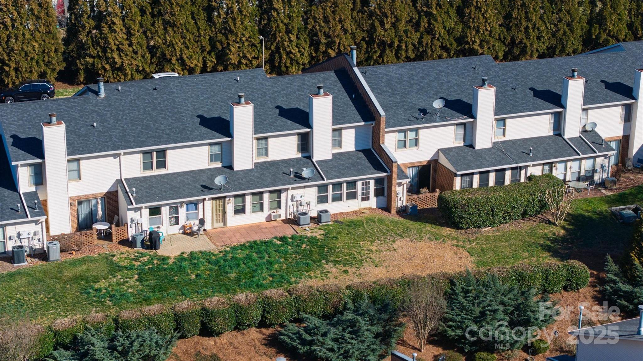 Colony Square - Residential