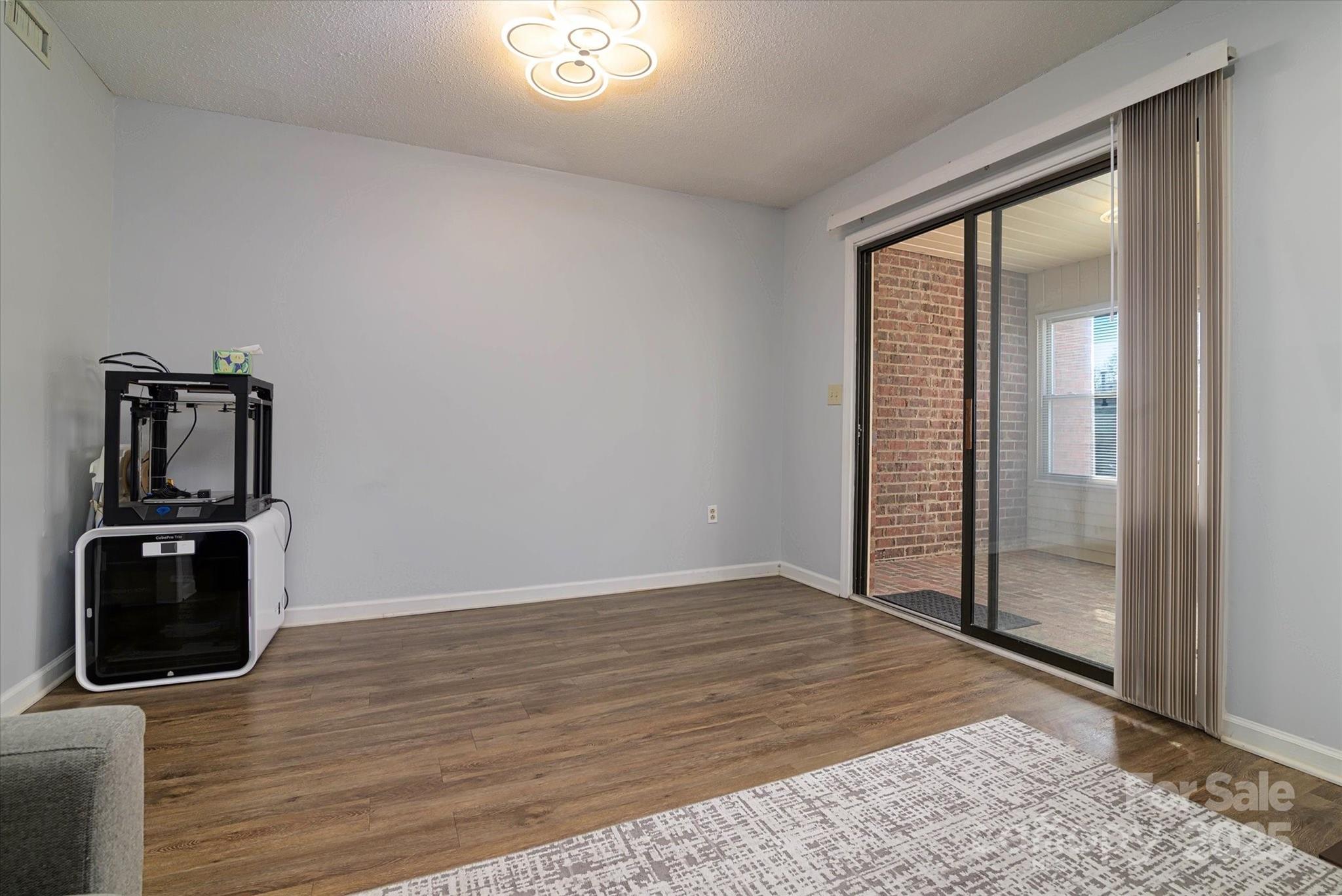 Colony Square - Residential