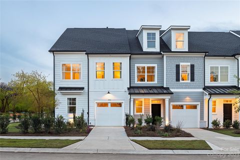 Townhouse in Charlotte NC 3336 Finchborough Court.jpg