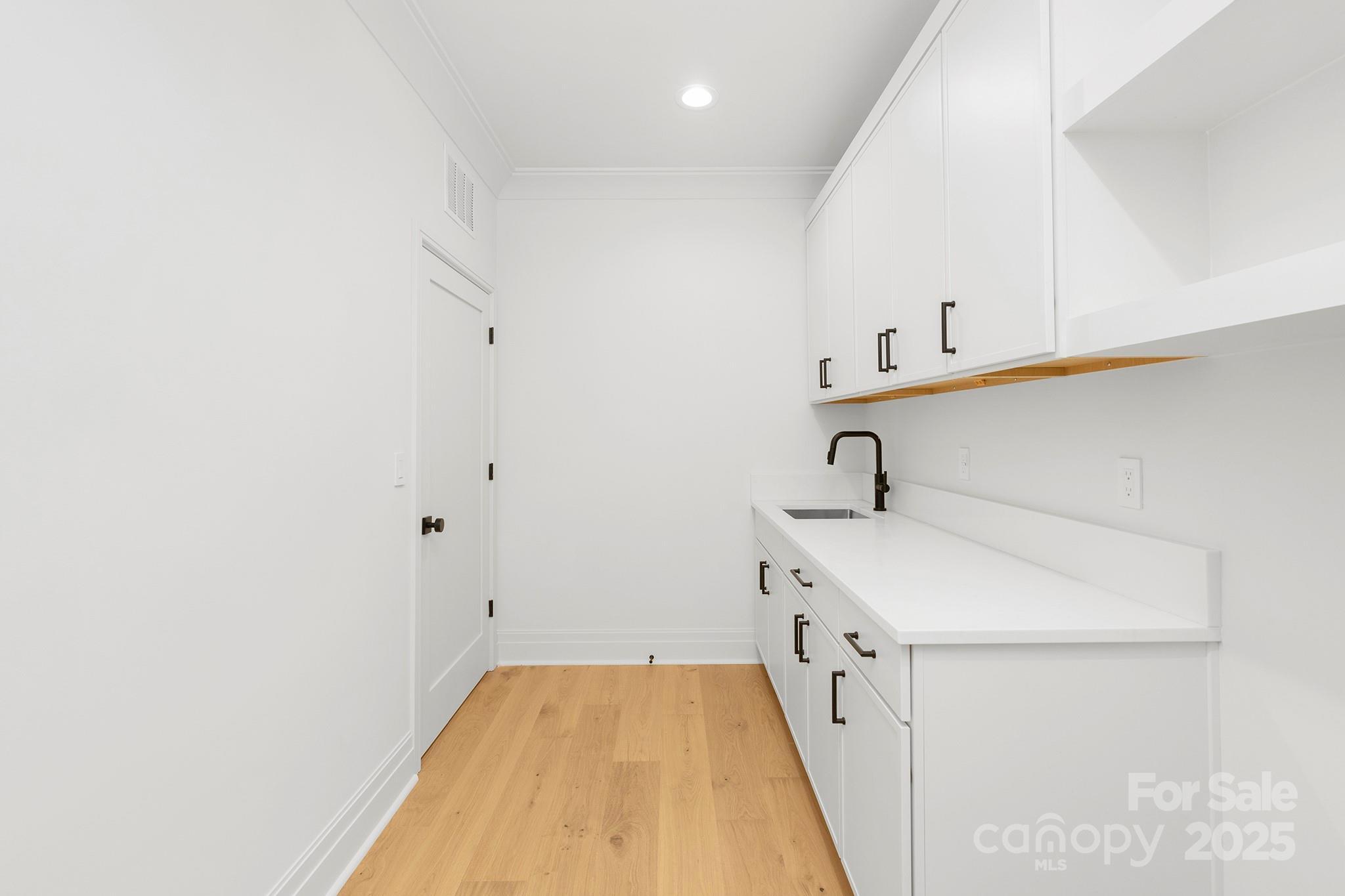 Colonial Village - Residential