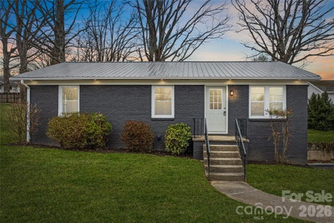 Photo of 7 Browndale Road, Asheville, NC 28805 (MLS # 4421393)
