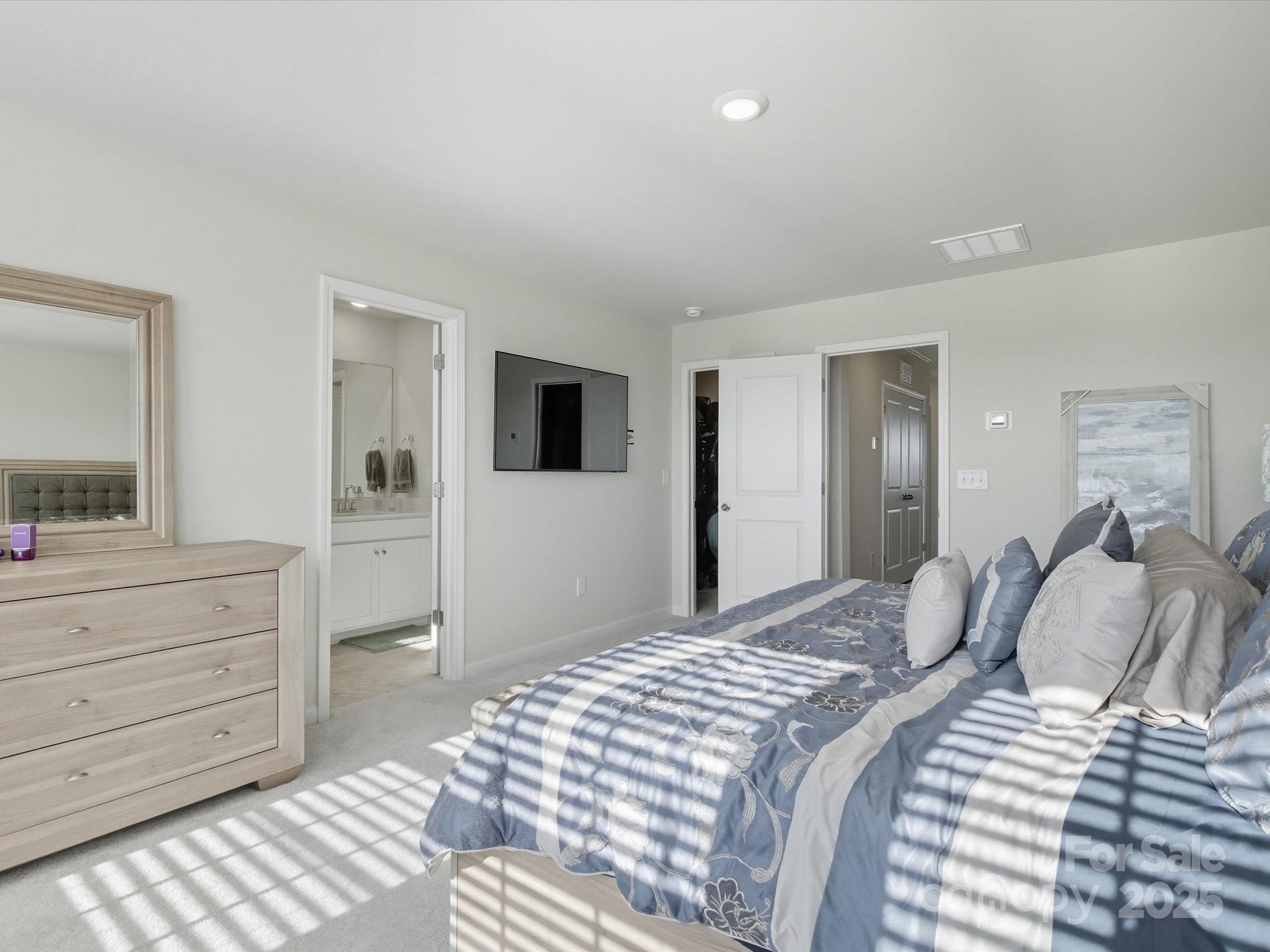 Elizabeth - Residential