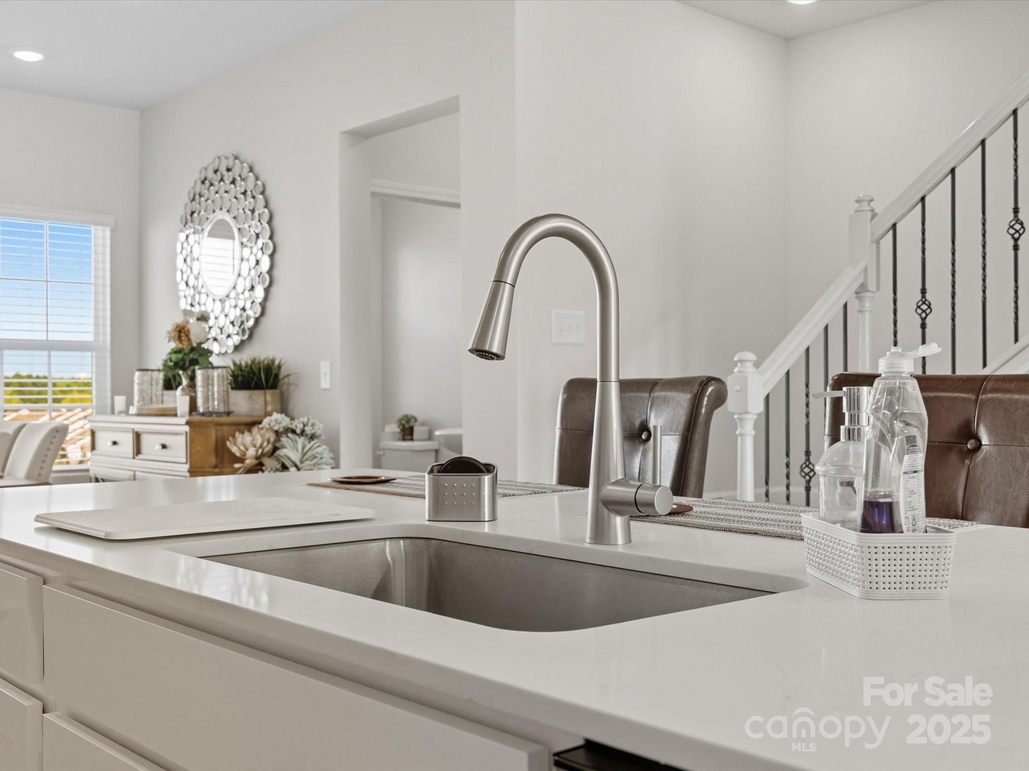 Elizabeth - Residential