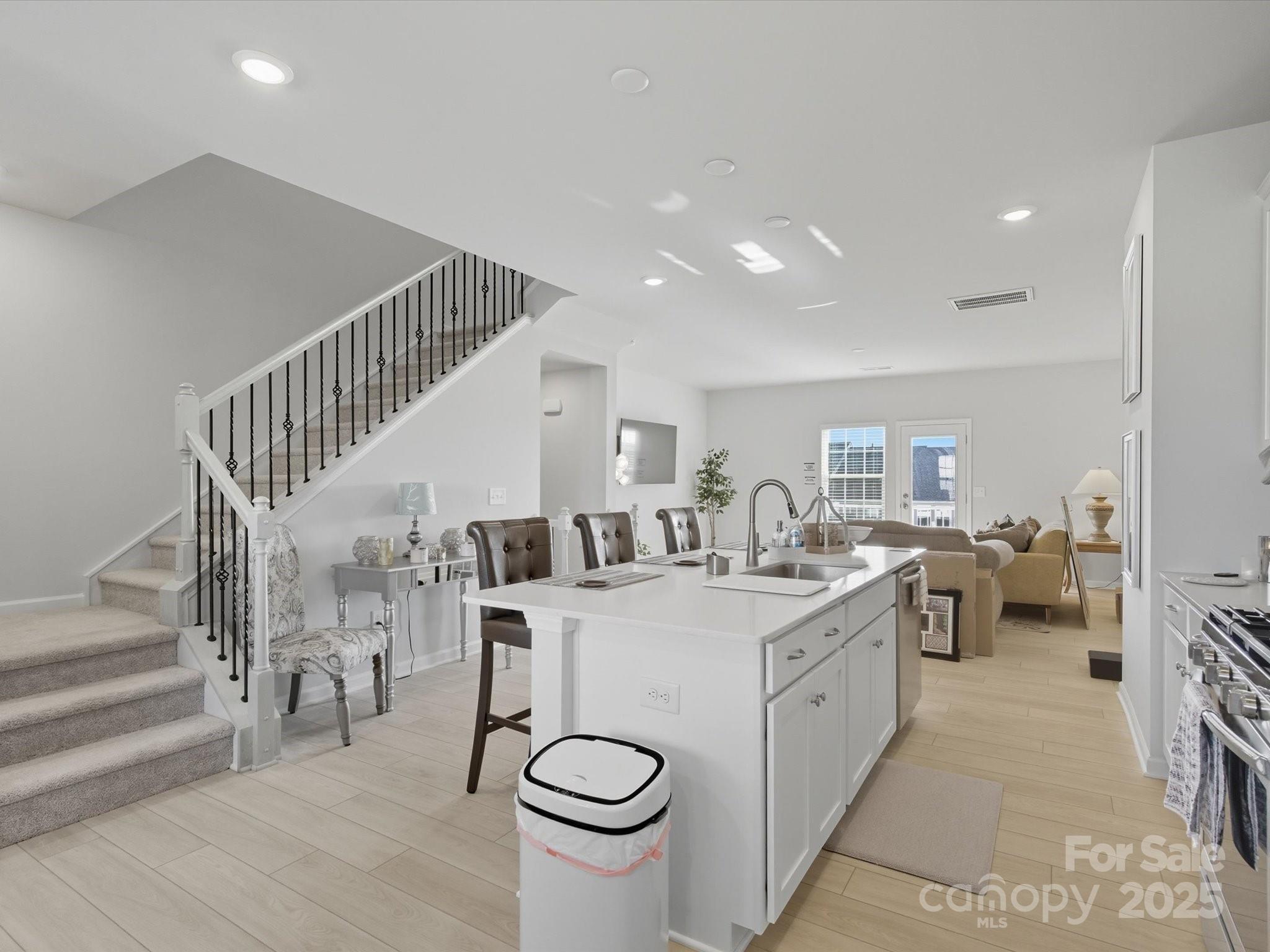 Elizabeth - Residential