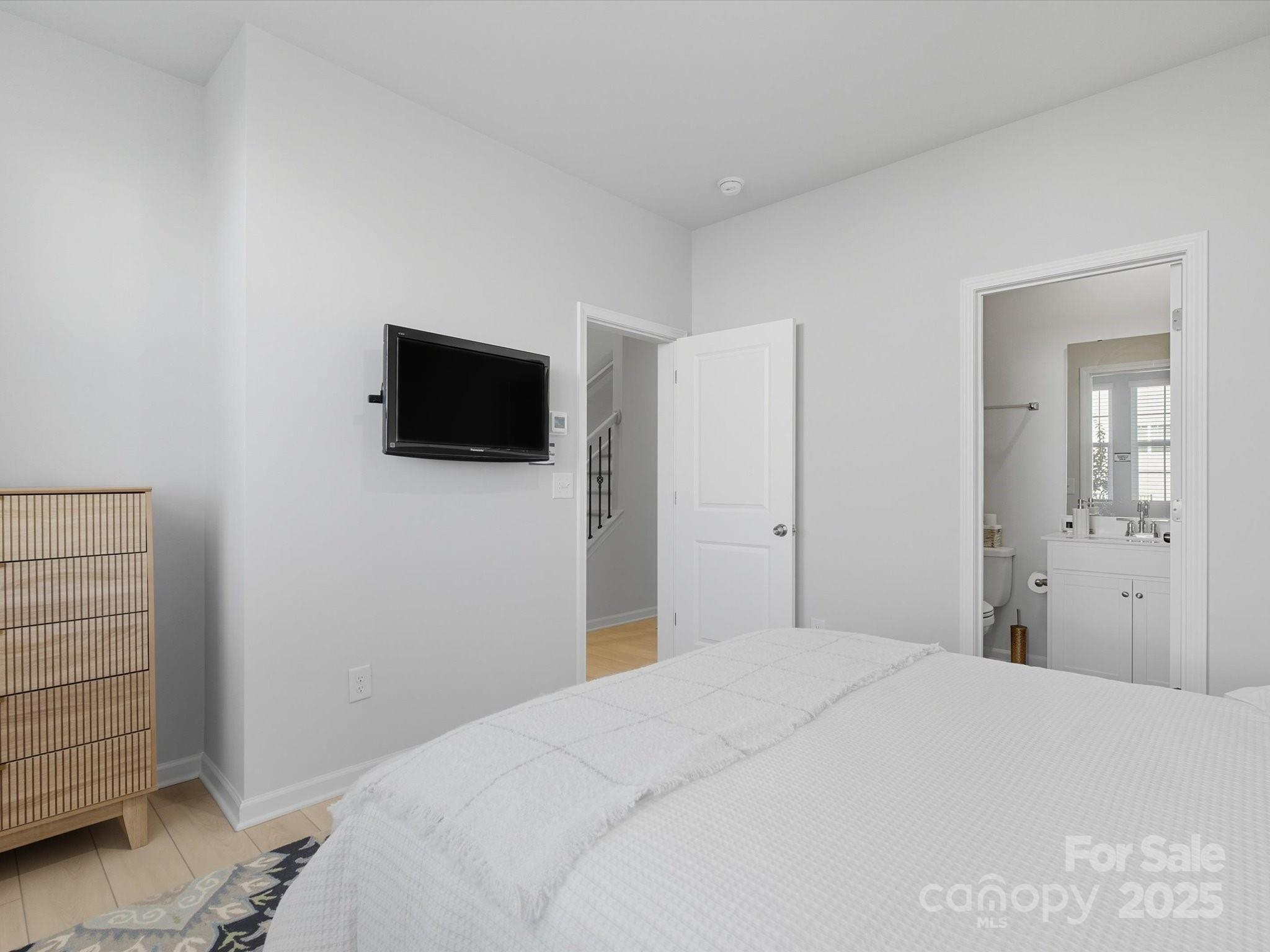 Elizabeth - Residential