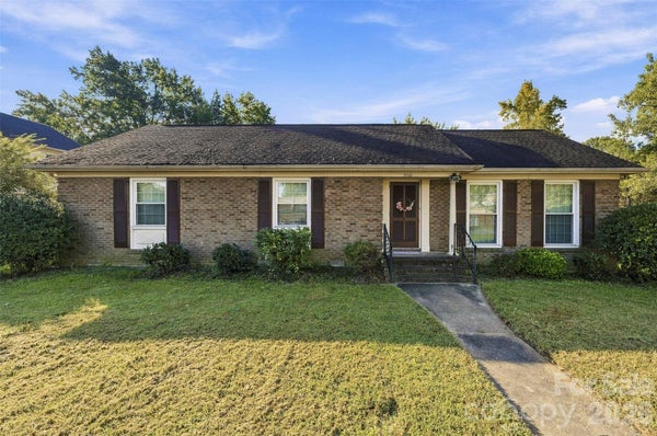 9100 SANDBURG AVE, CHARLOTTE, NC 28213 - Image 05decb8f5202e8bd0a4e967d65fa17dc/3121337251