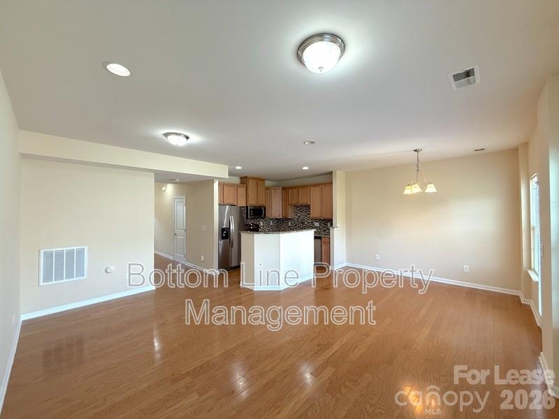 2432 Silverthorn Drive