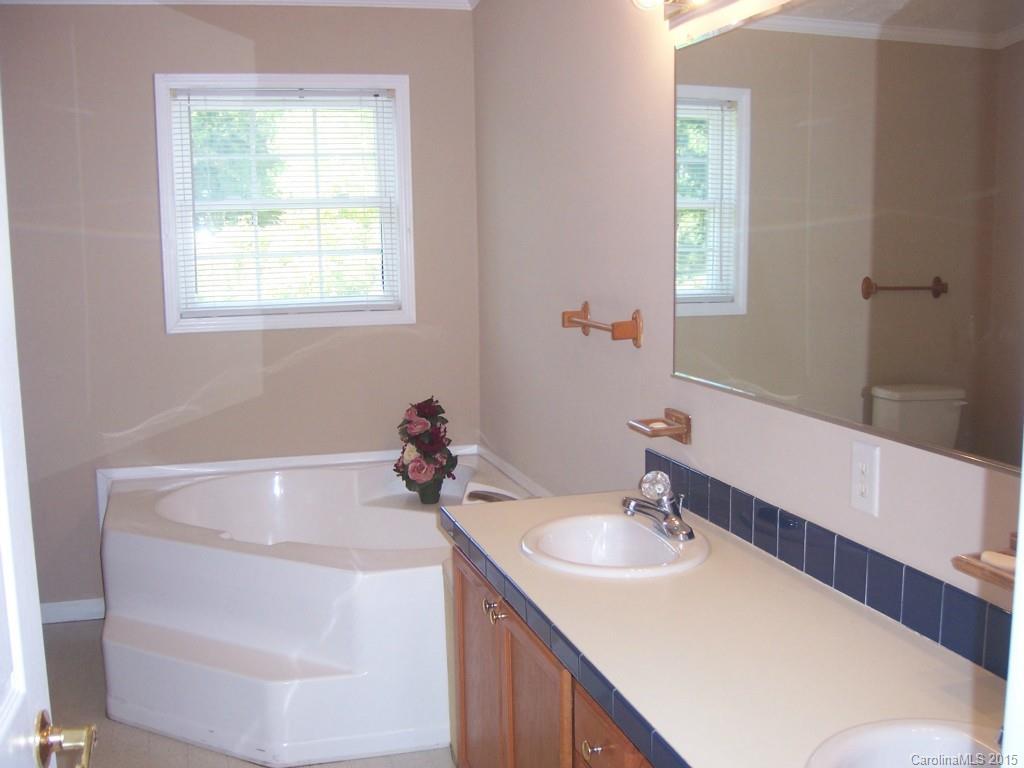 Allison Crossing - Residential