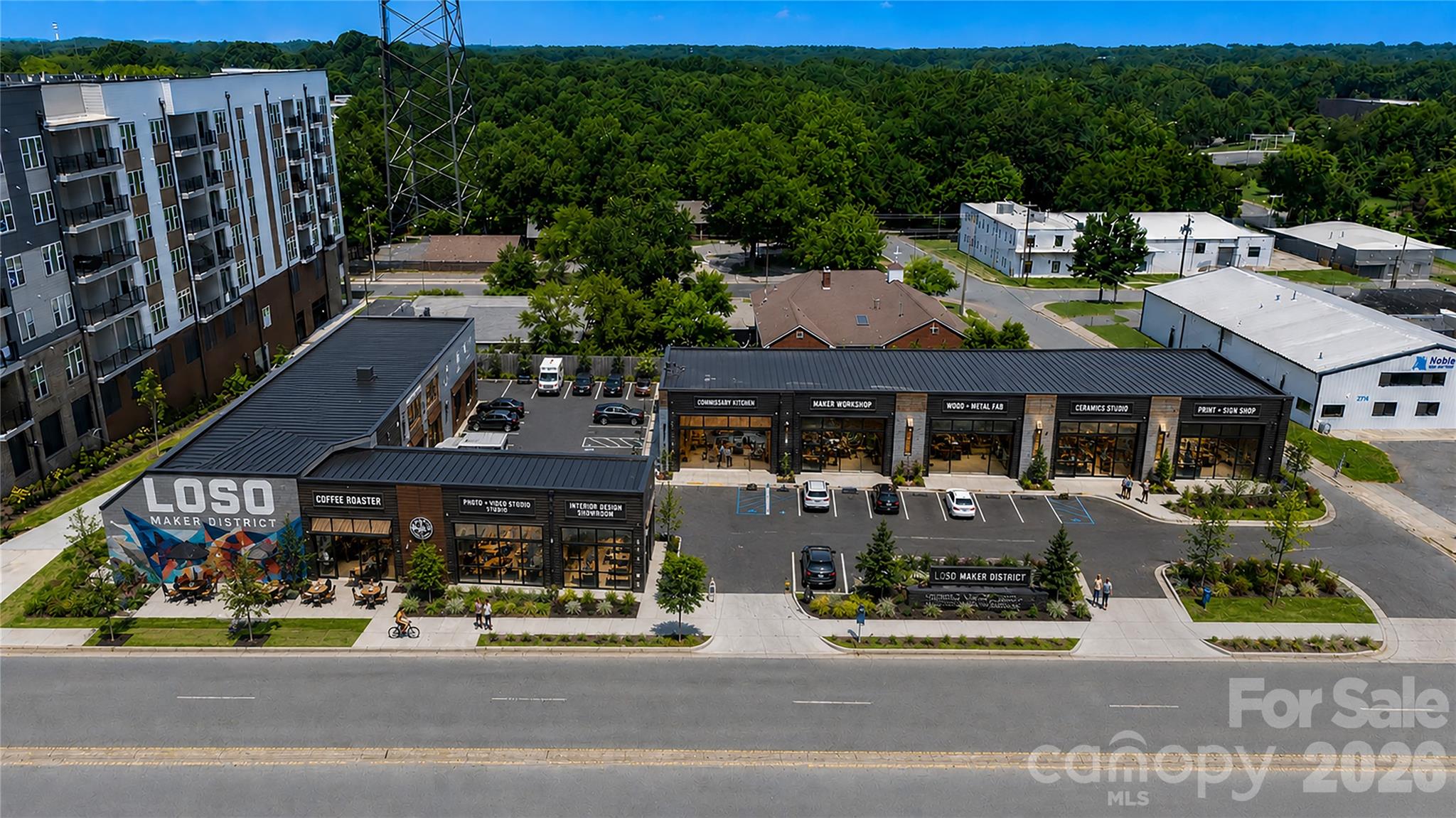 3206 S Tryon Street