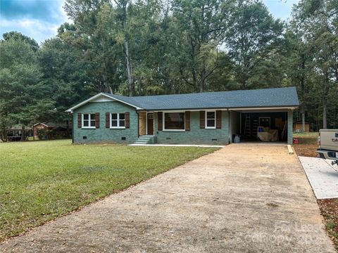 Photo of 1895 Forest Lake Drive, Rock Hill, SC 29732 (MLS # 4307523)