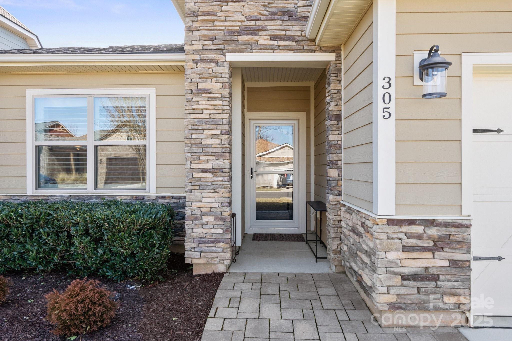 305 Hemlock Bluff Court