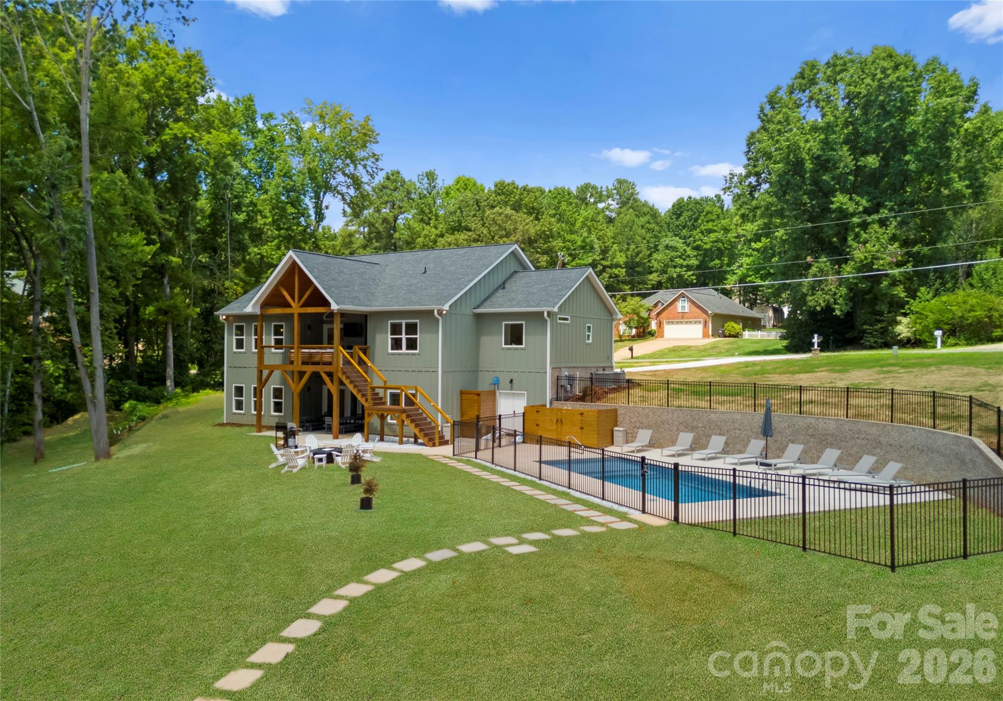 143 Hideaway Lane