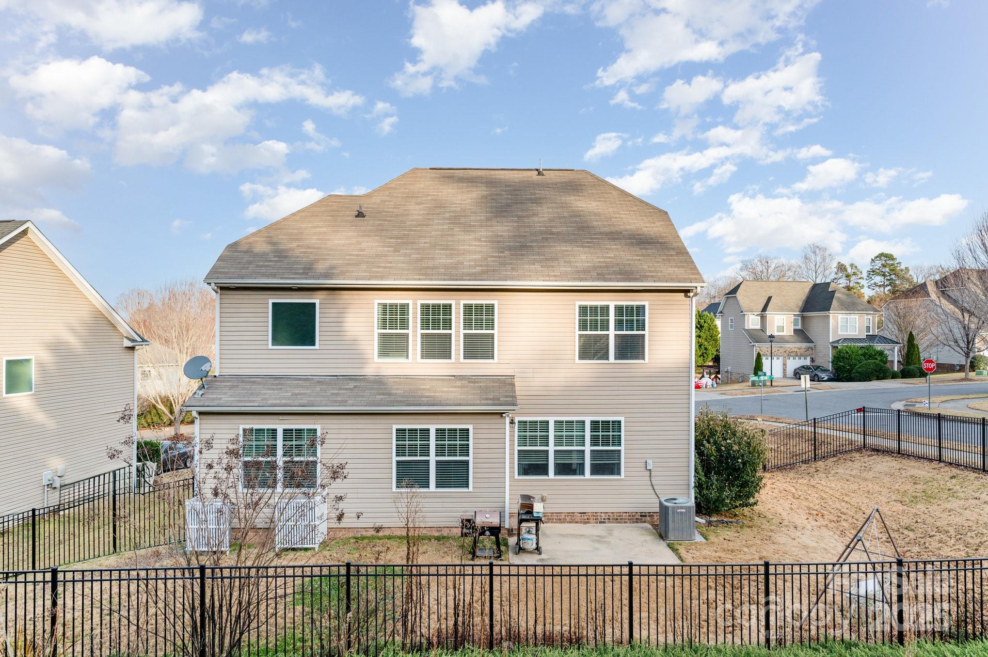 Stowe Pointe - Residential