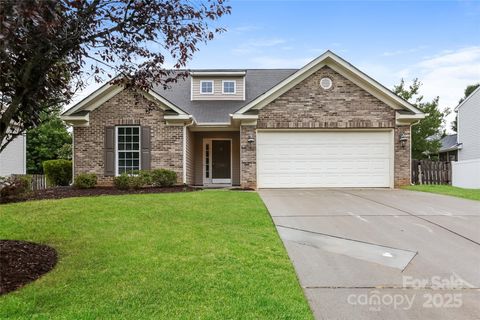Photo of 128 Edgington Street, Mooresville, NC 28115 (MLS # 4310899)