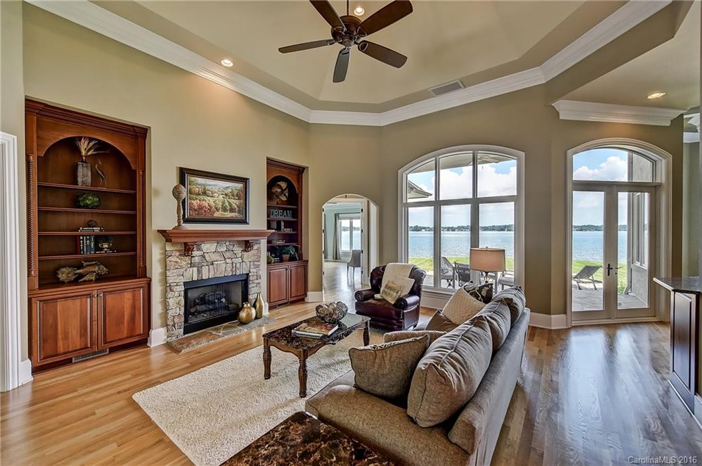 Country Club Shores - Residential