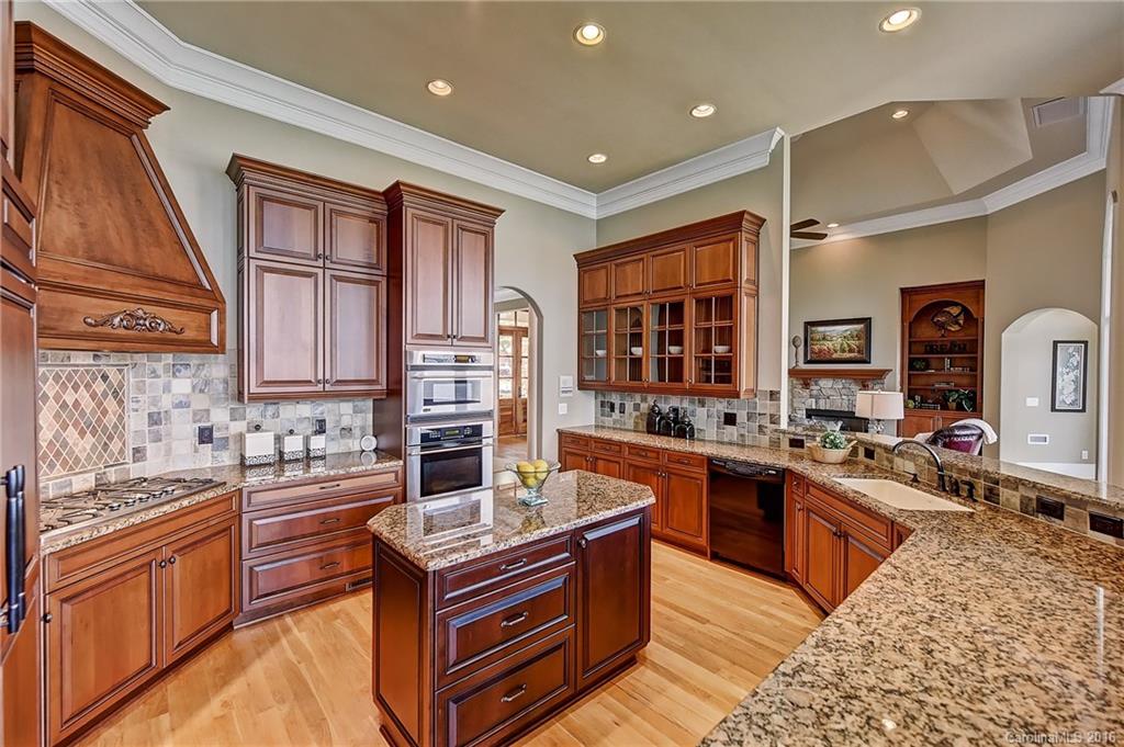 Country Club Shores - Residential