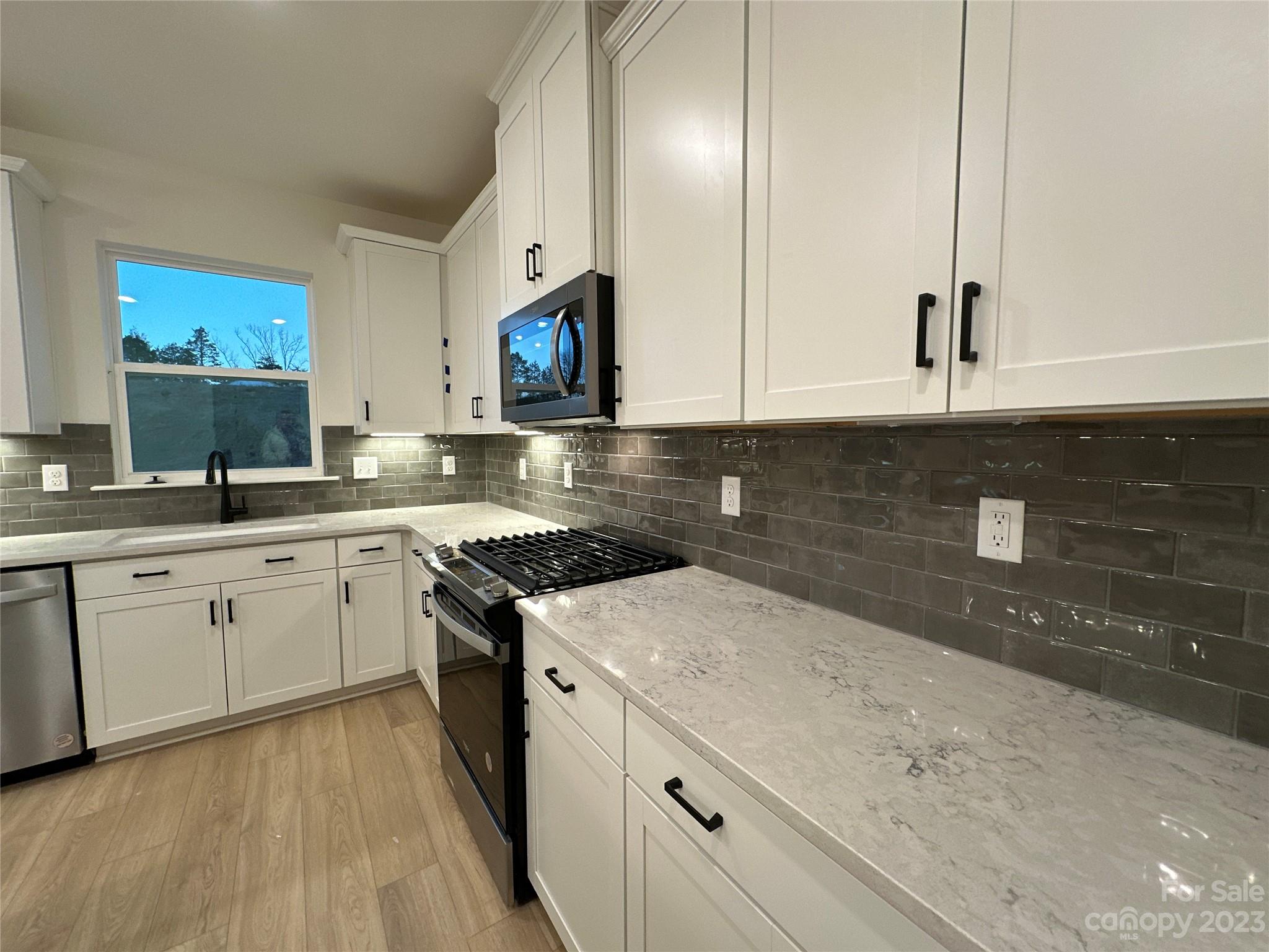 Bella Vista - Residential