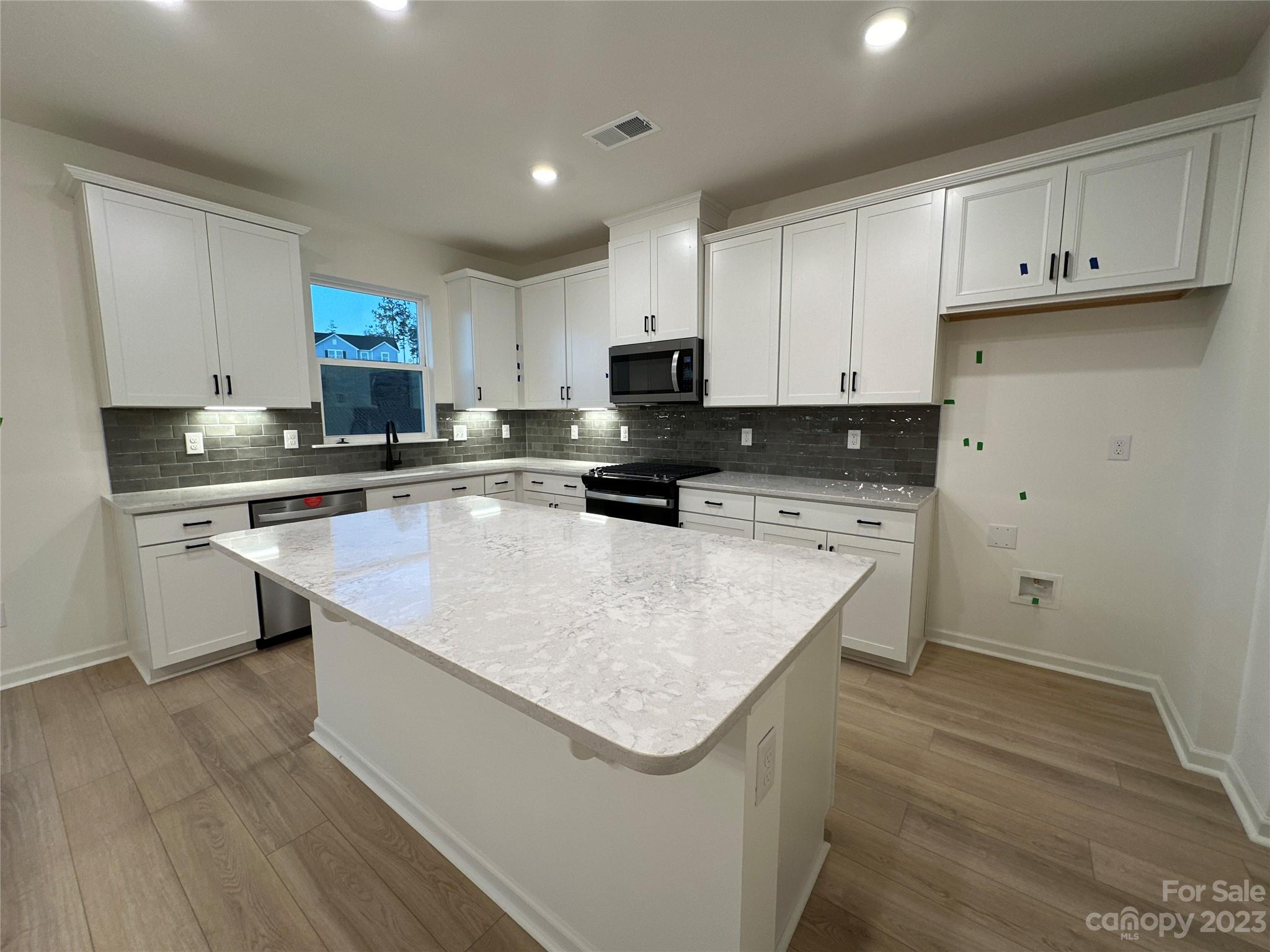 Bella Vista - Residential