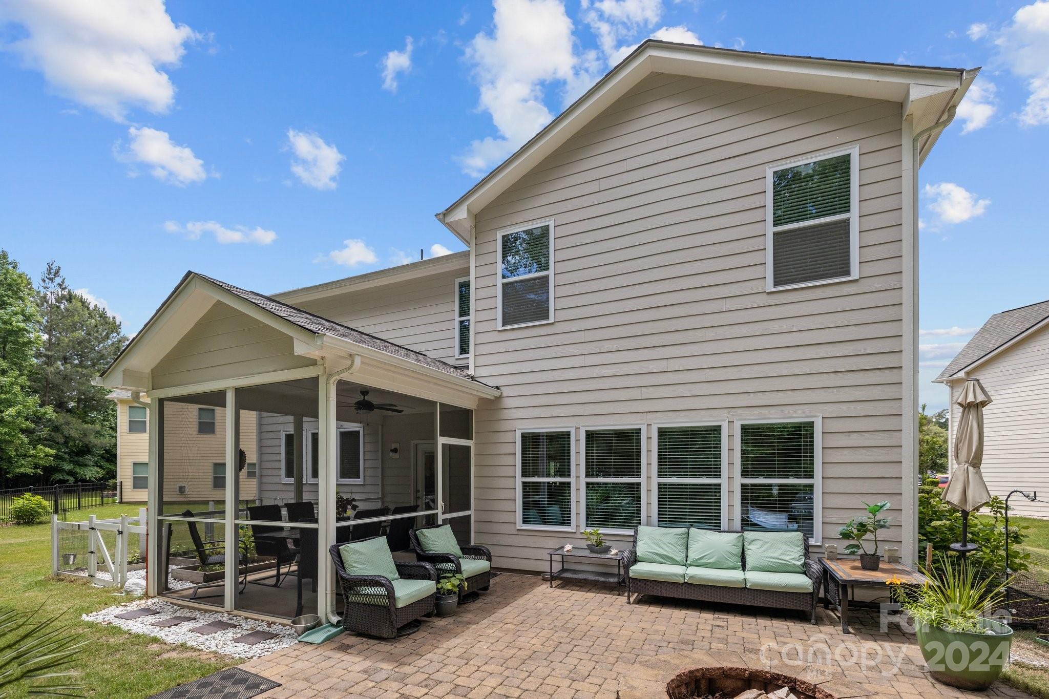 Lake Ridge - Residential