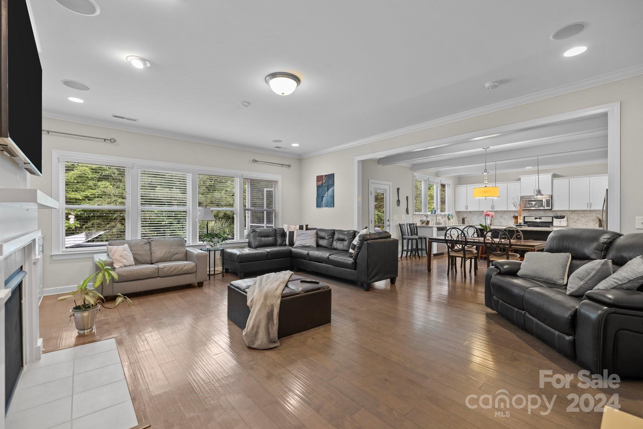 Lake Ridge - Residential