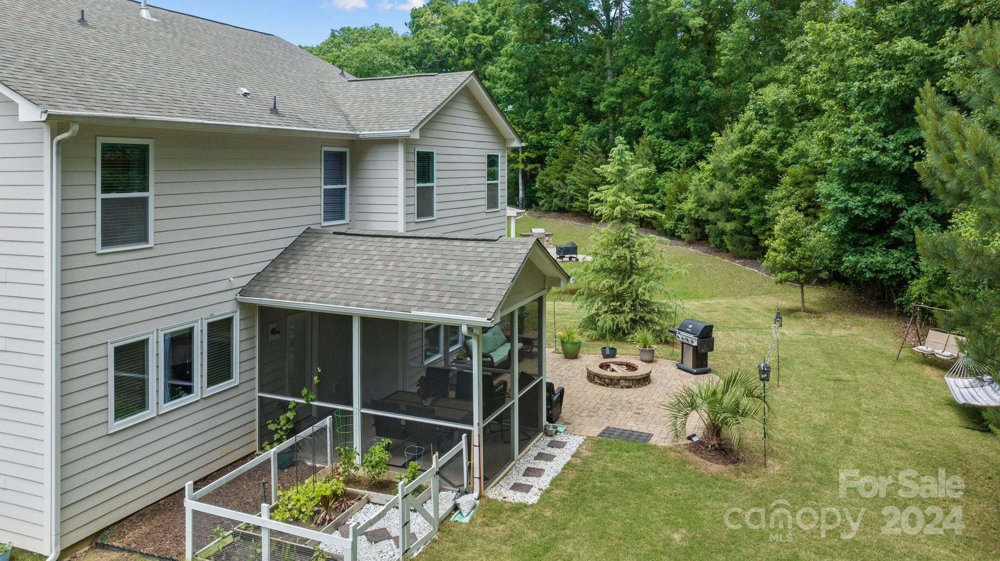 Lake Ridge - Residential