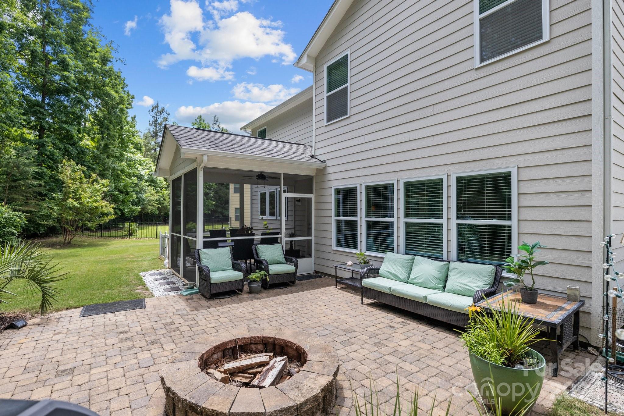 Lake Ridge - Residential