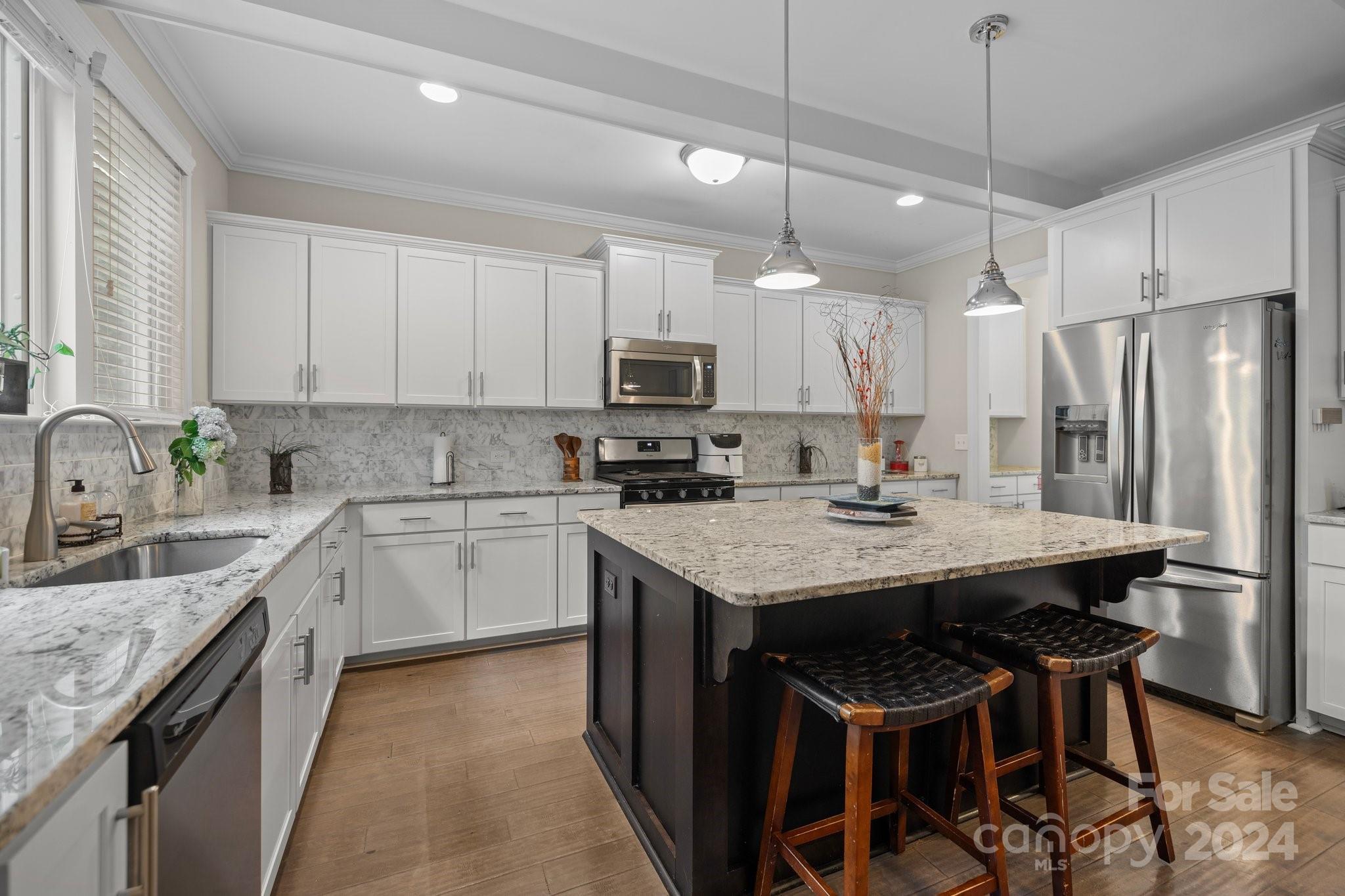 Lake Ridge - Residential