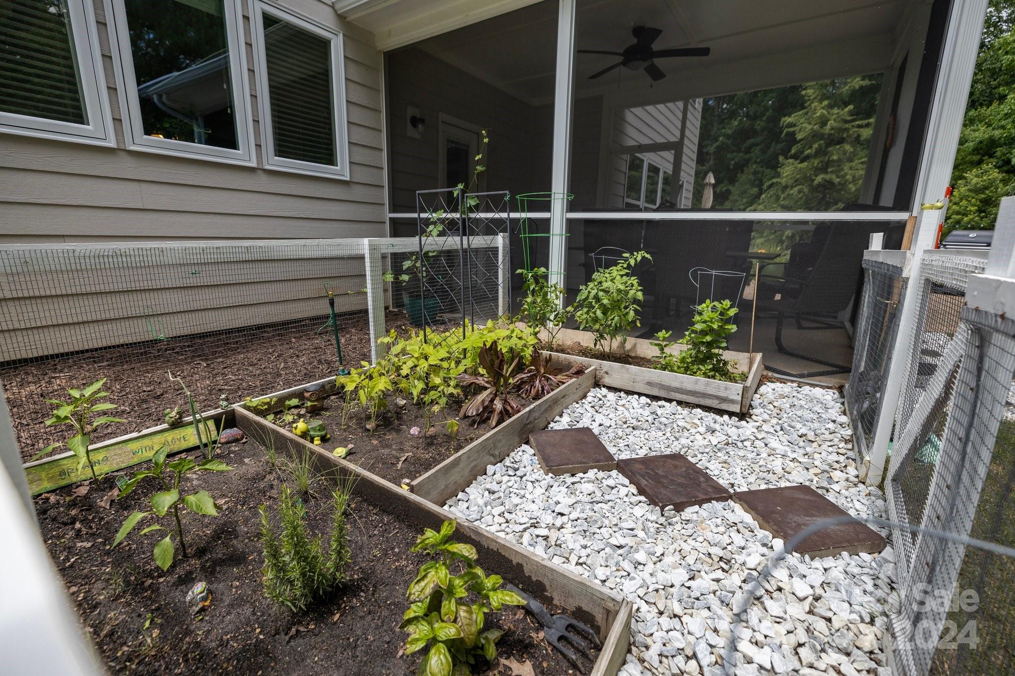 Lake Ridge - Residential