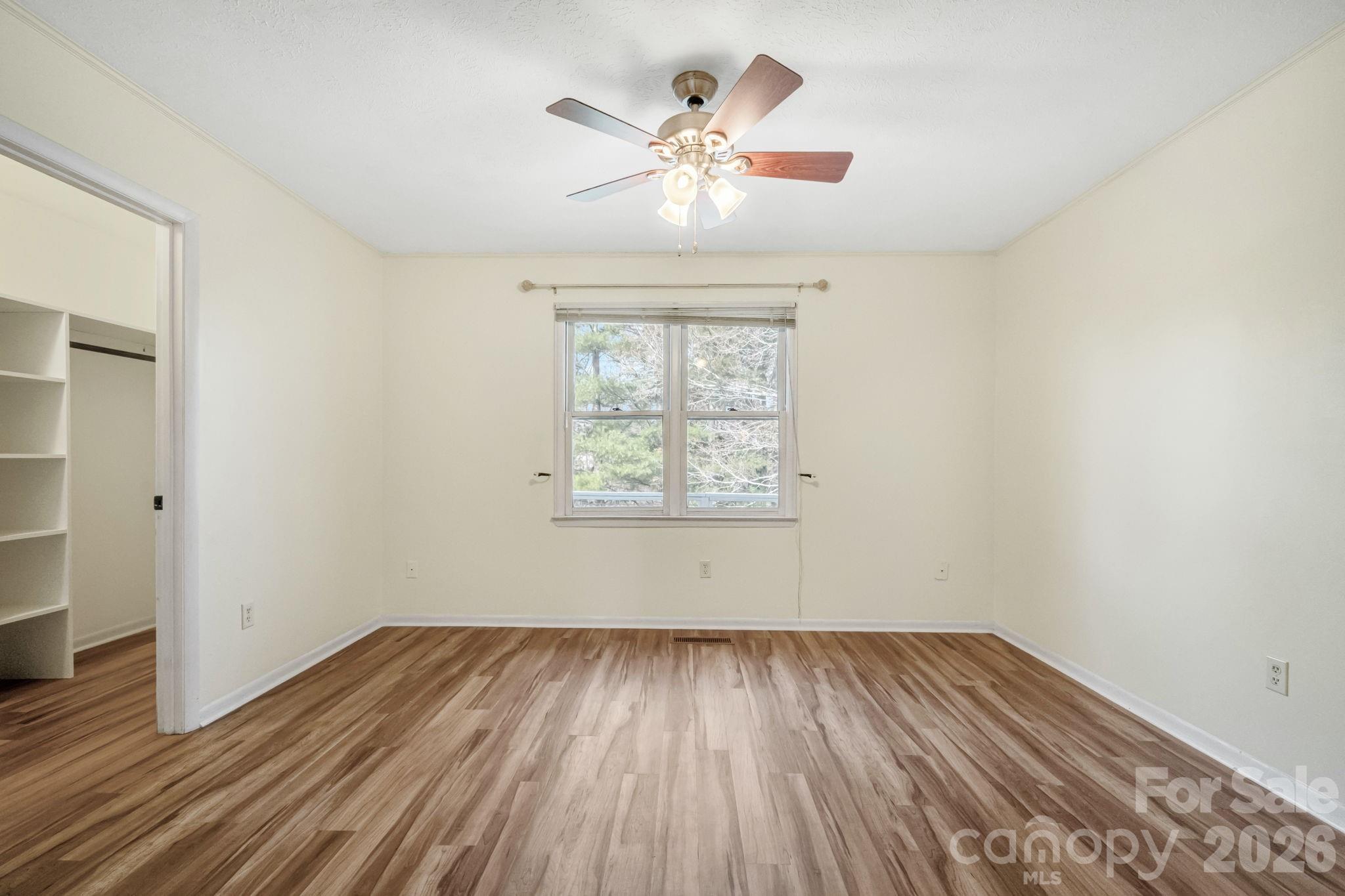 Dogwood Knolls - Residential