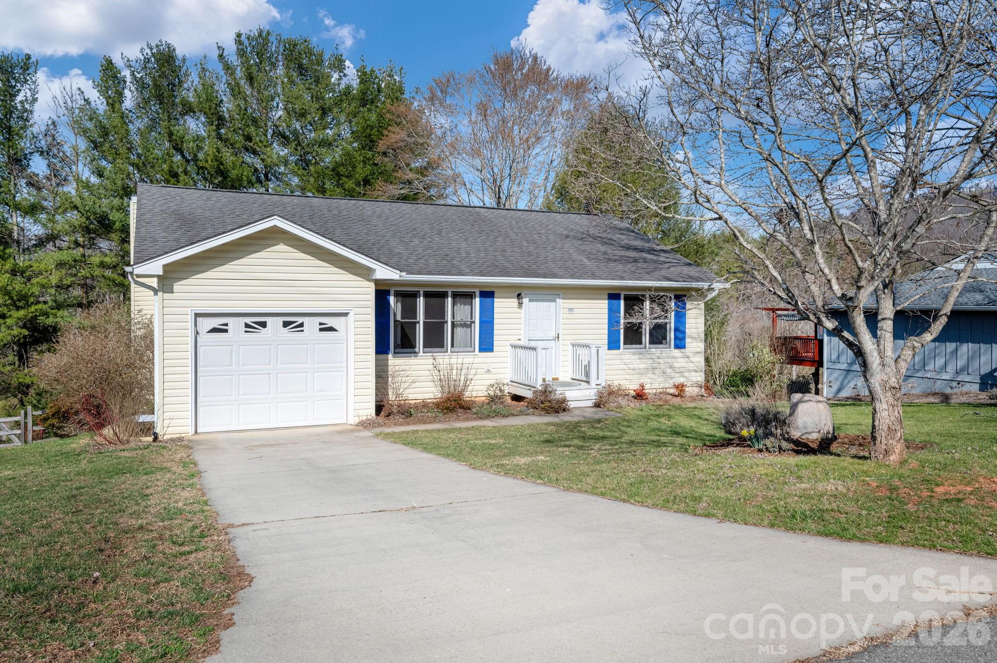 Dogwood Knolls - Residential