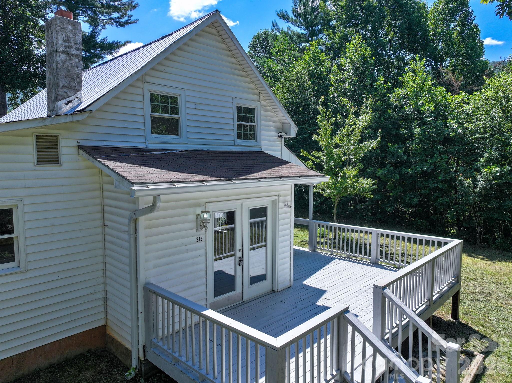 218 Garland Buchanan Road