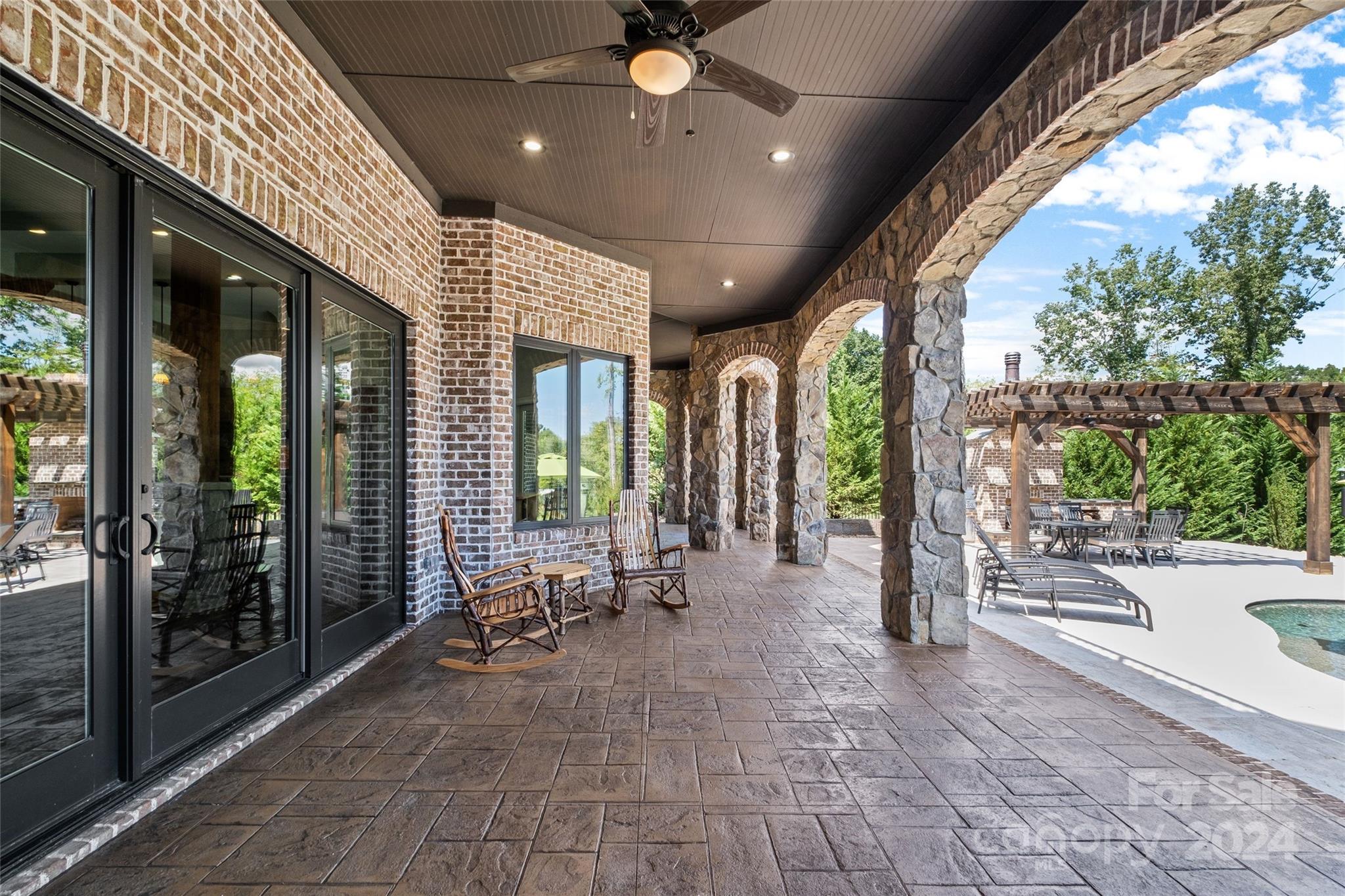 Harbor Oaks - Residential