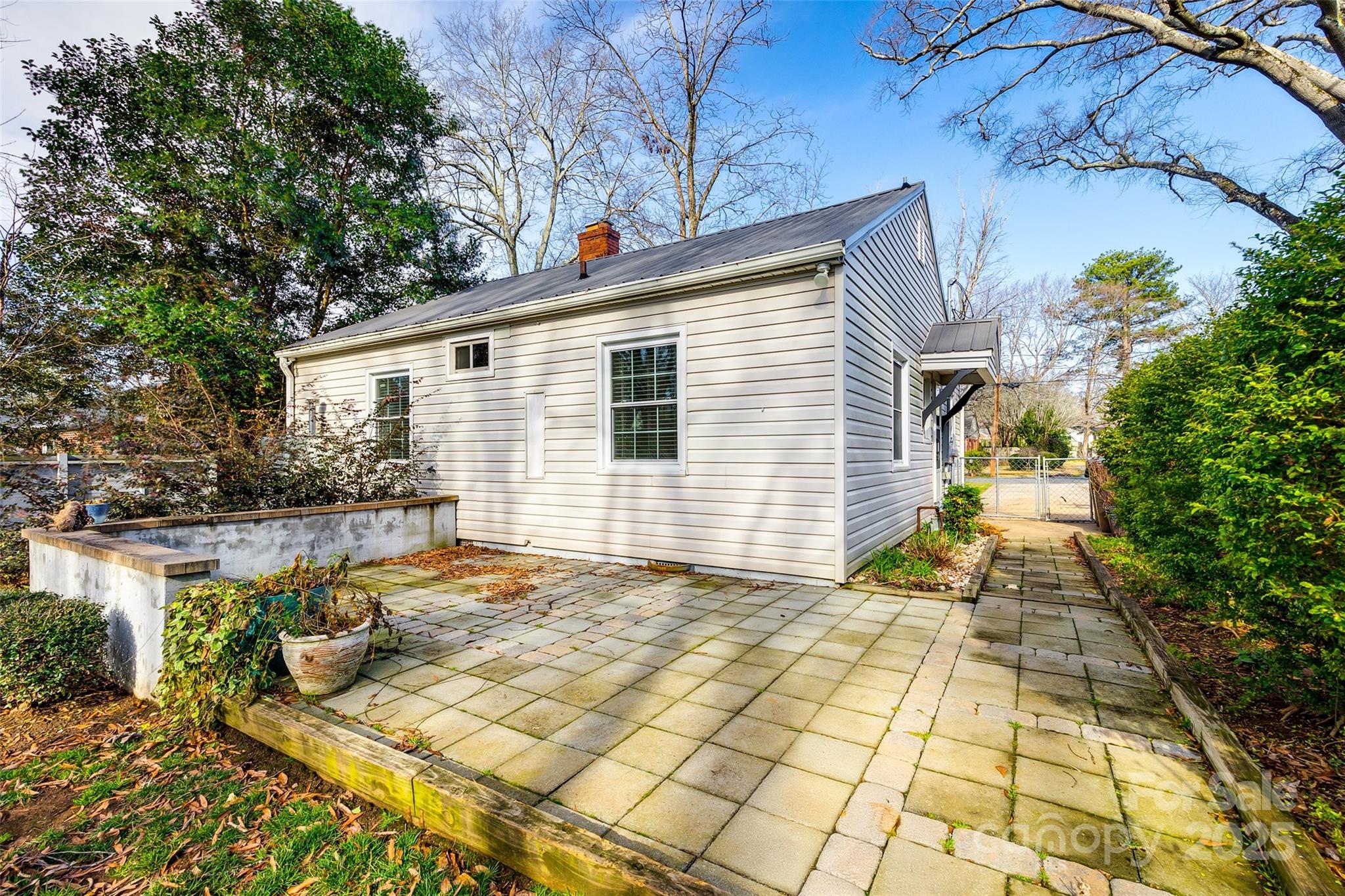 Seventeen Acres - Residential