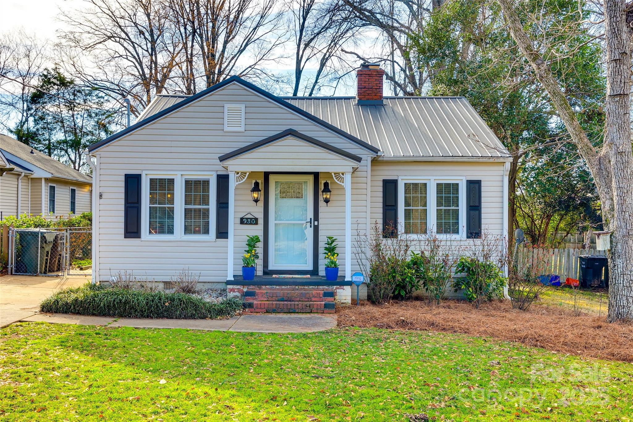 Seventeen Acres - Residential