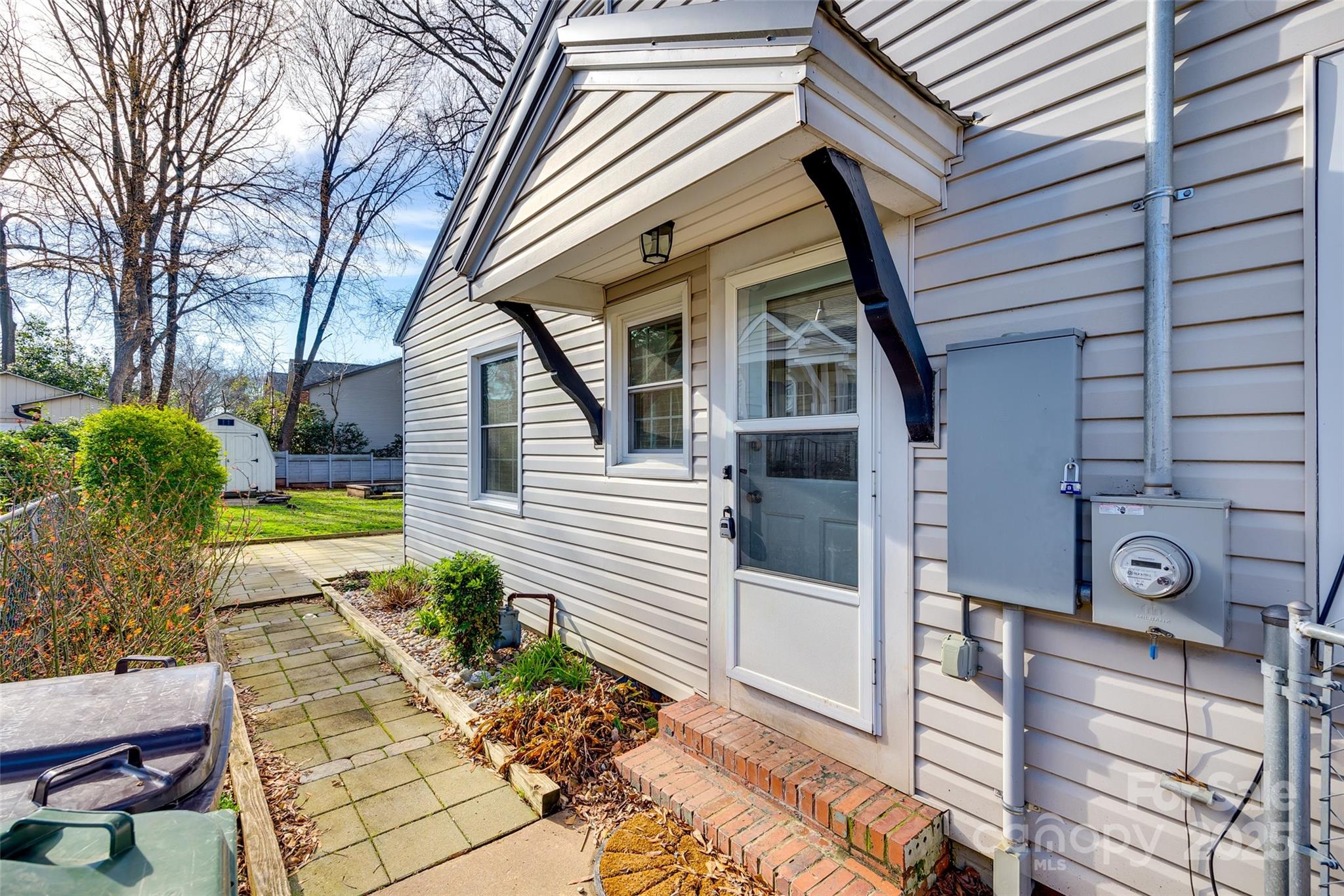 Seventeen Acres - Residential