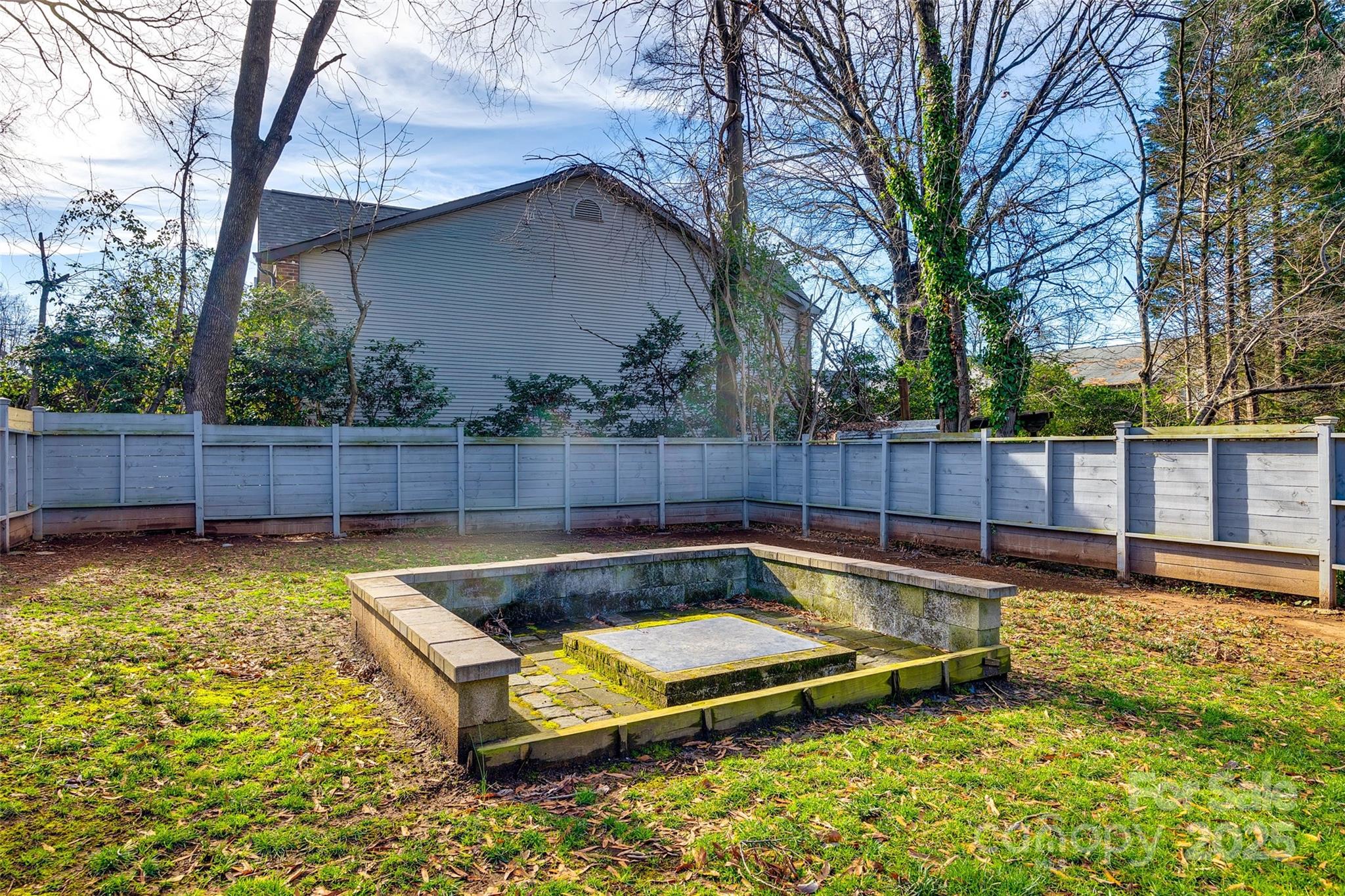 Seventeen Acres - Residential