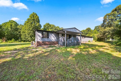 Photo of 2947 NC 16 Highway, Newton, NC 28658 (MLS # 4427254)