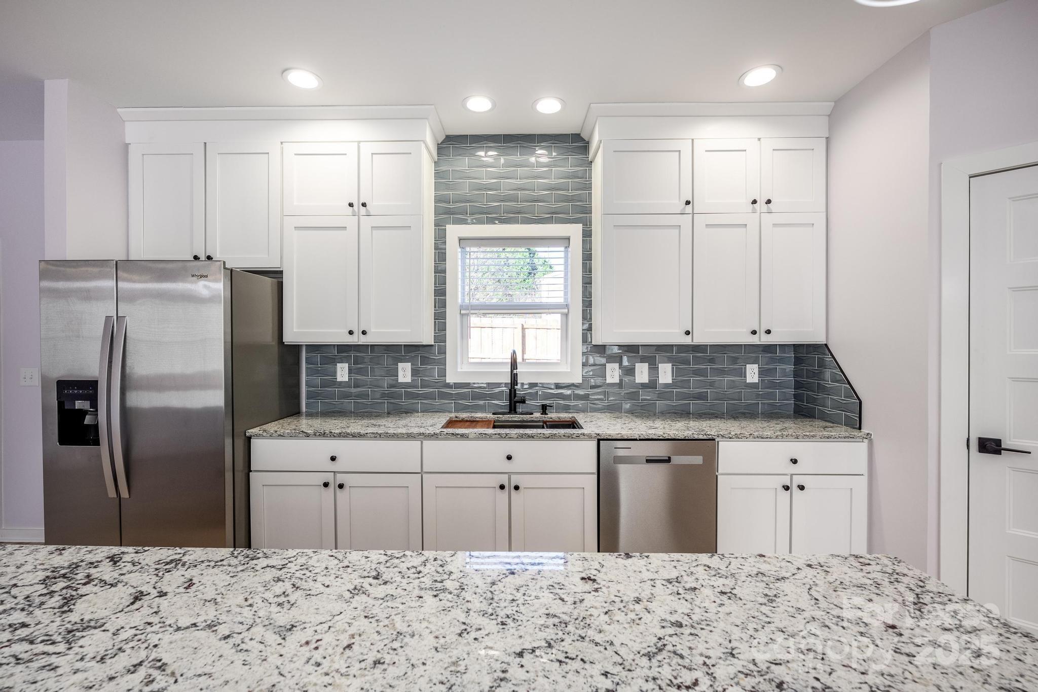 7039 Executive Circle