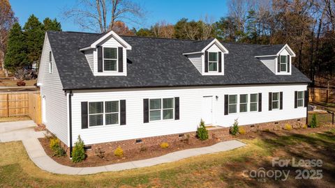 7039 Executive Circle Denver NC 28037