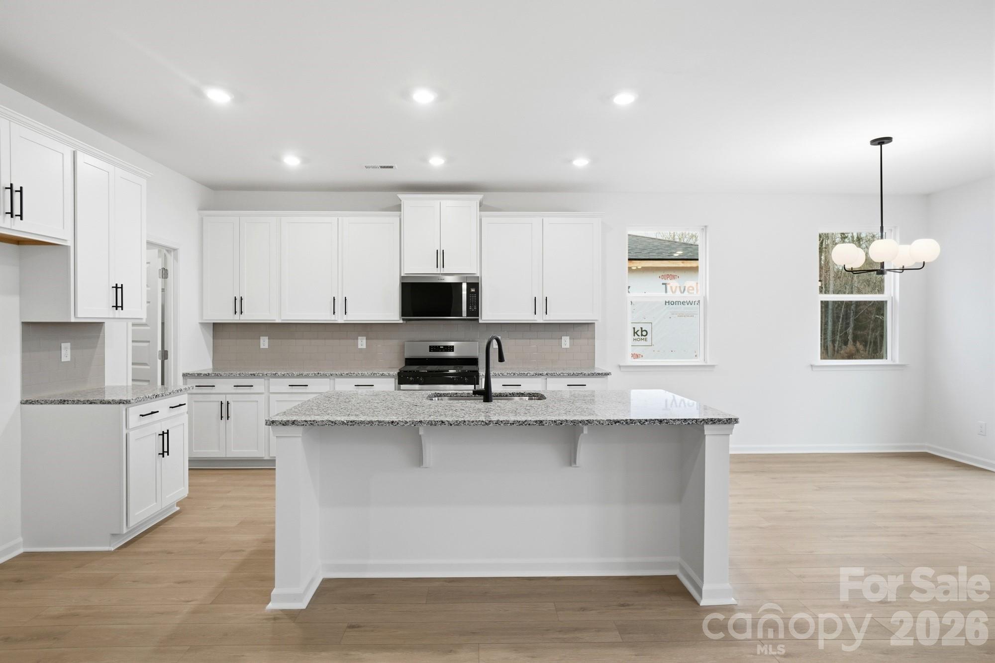 Wellington Pointe - Residential