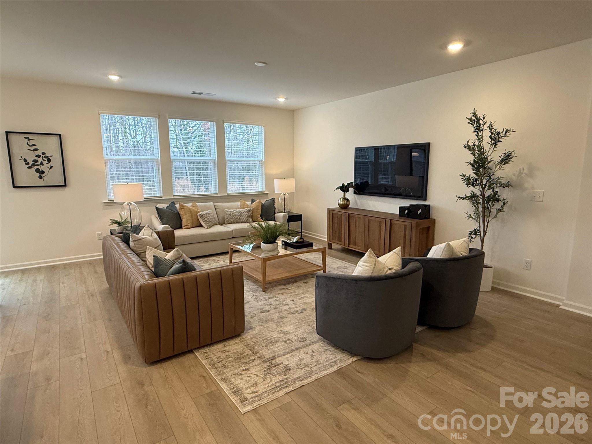 Wellington Pointe - Residential