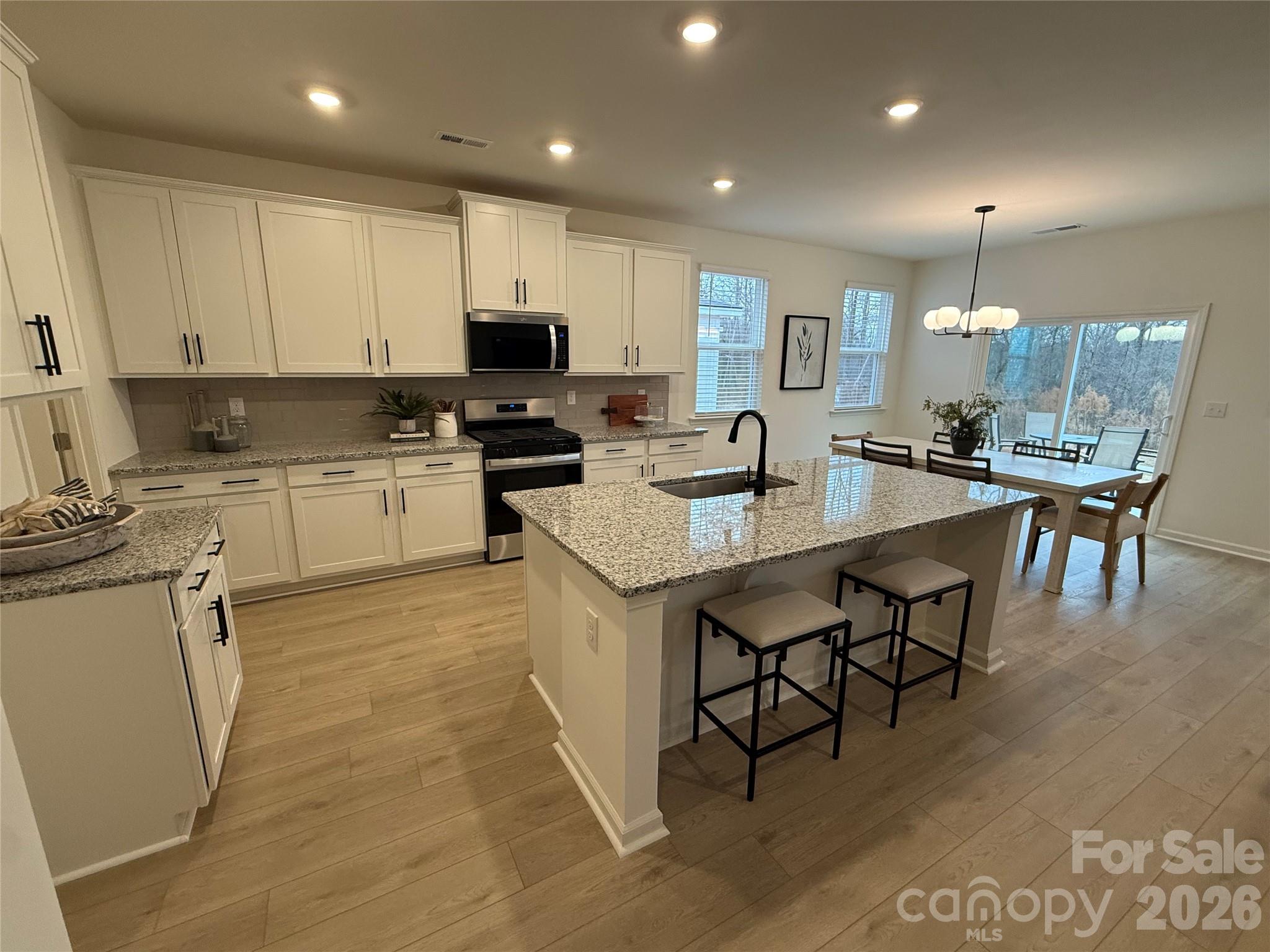 Wellington Pointe - Residential