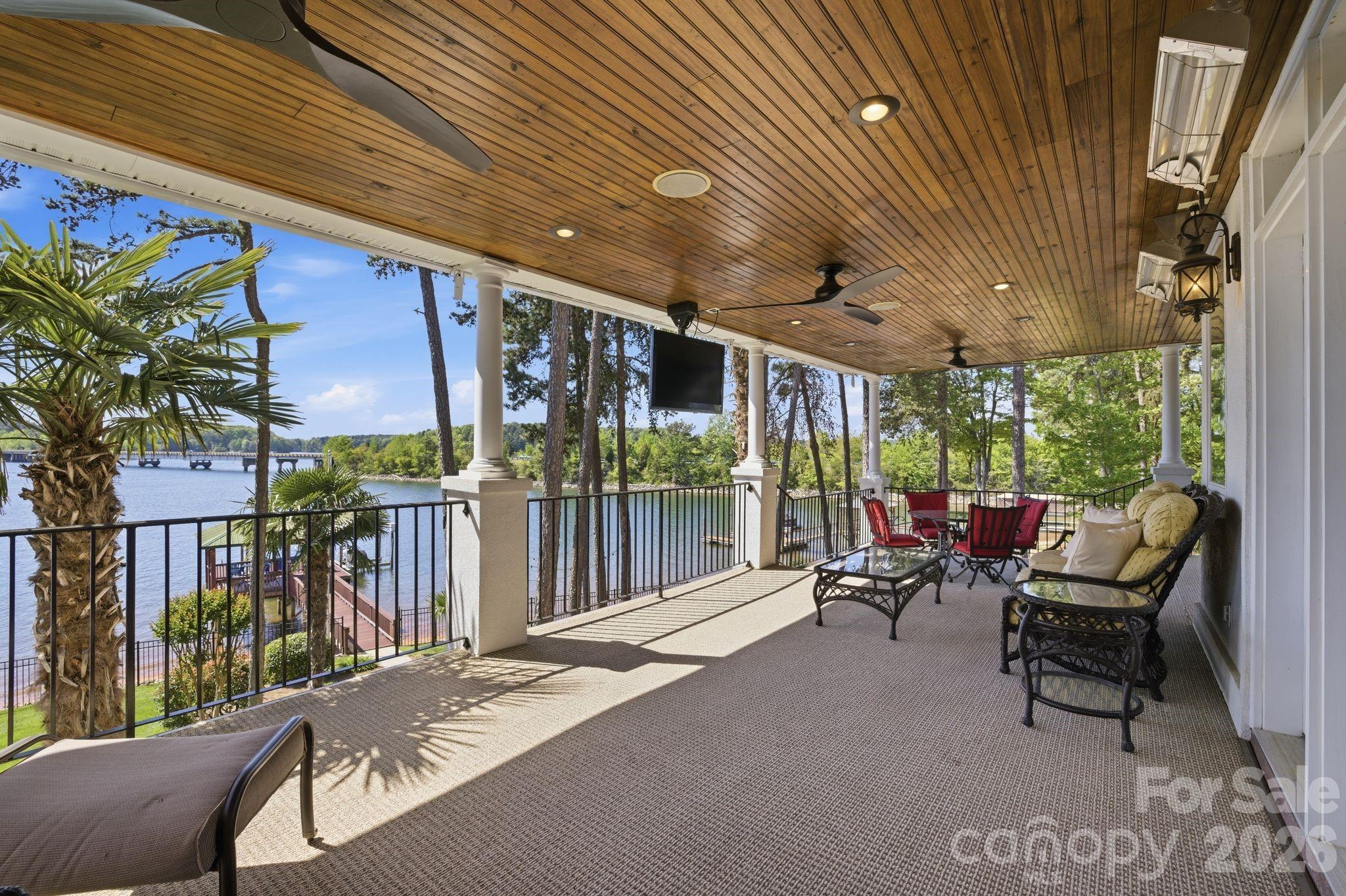 Pinnacle Shores - Residential