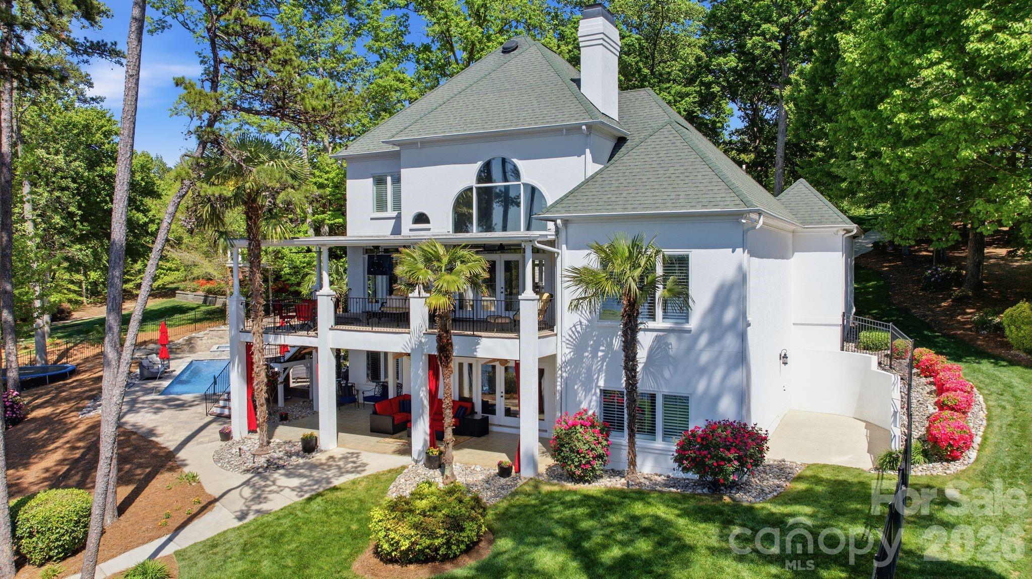 Pinnacle Shores - Residential