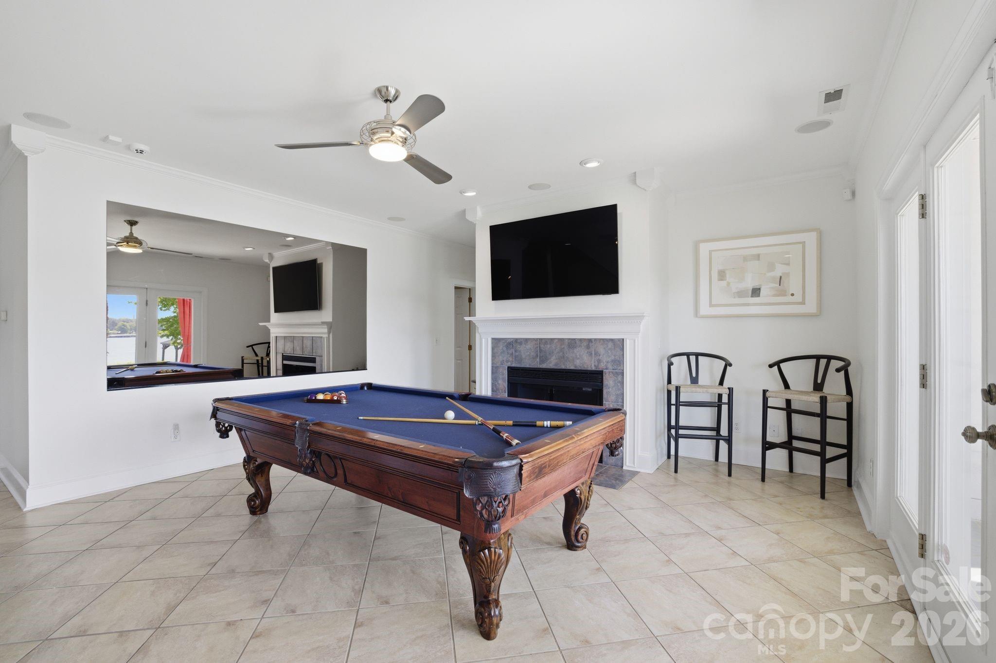 Pinnacle Shores - Residential