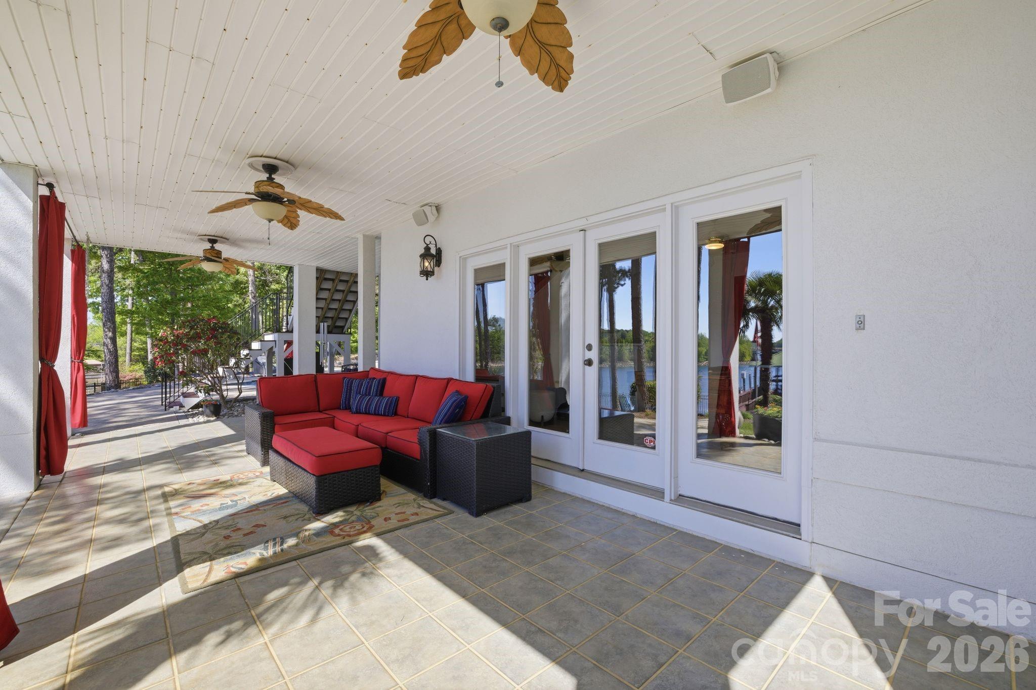 Pinnacle Shores - Residential
