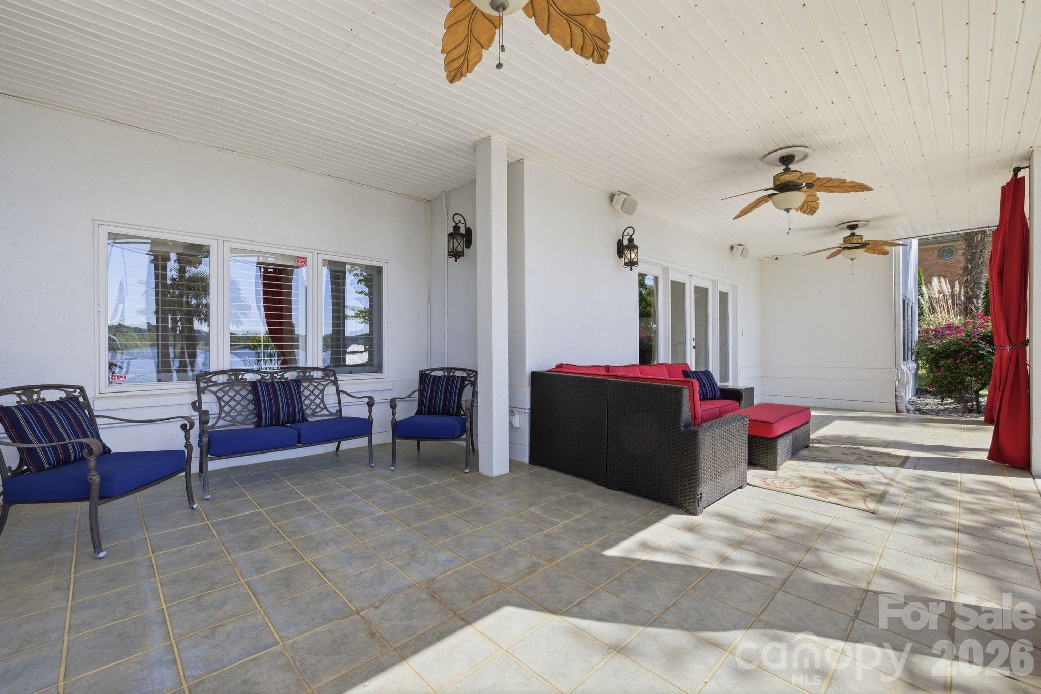 Pinnacle Shores - Residential