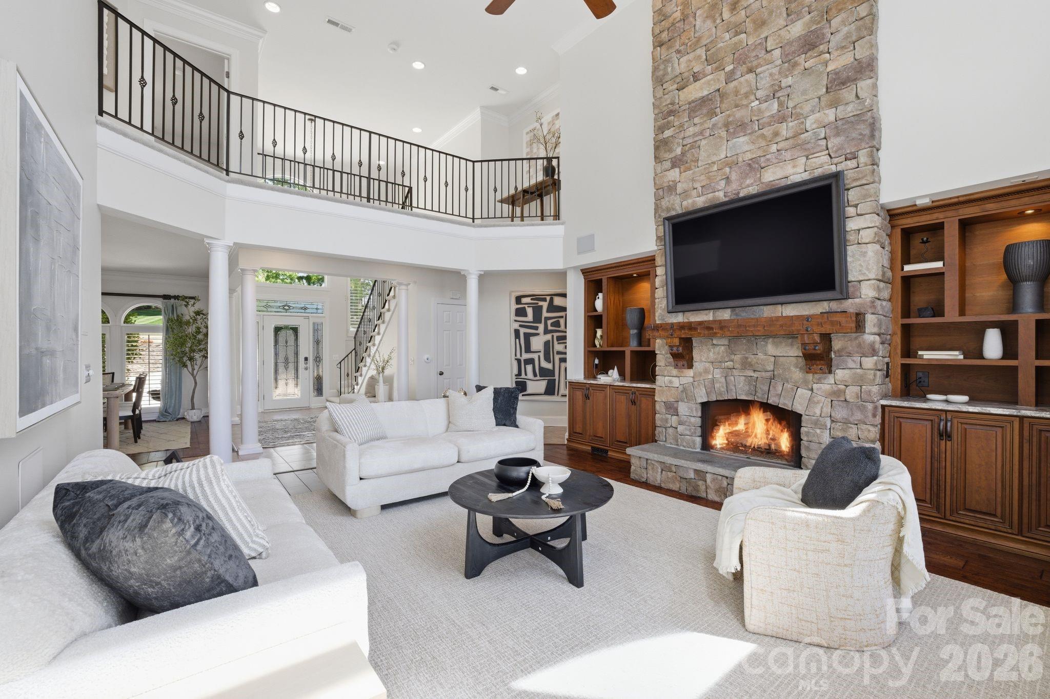 Pinnacle Shores - Residential