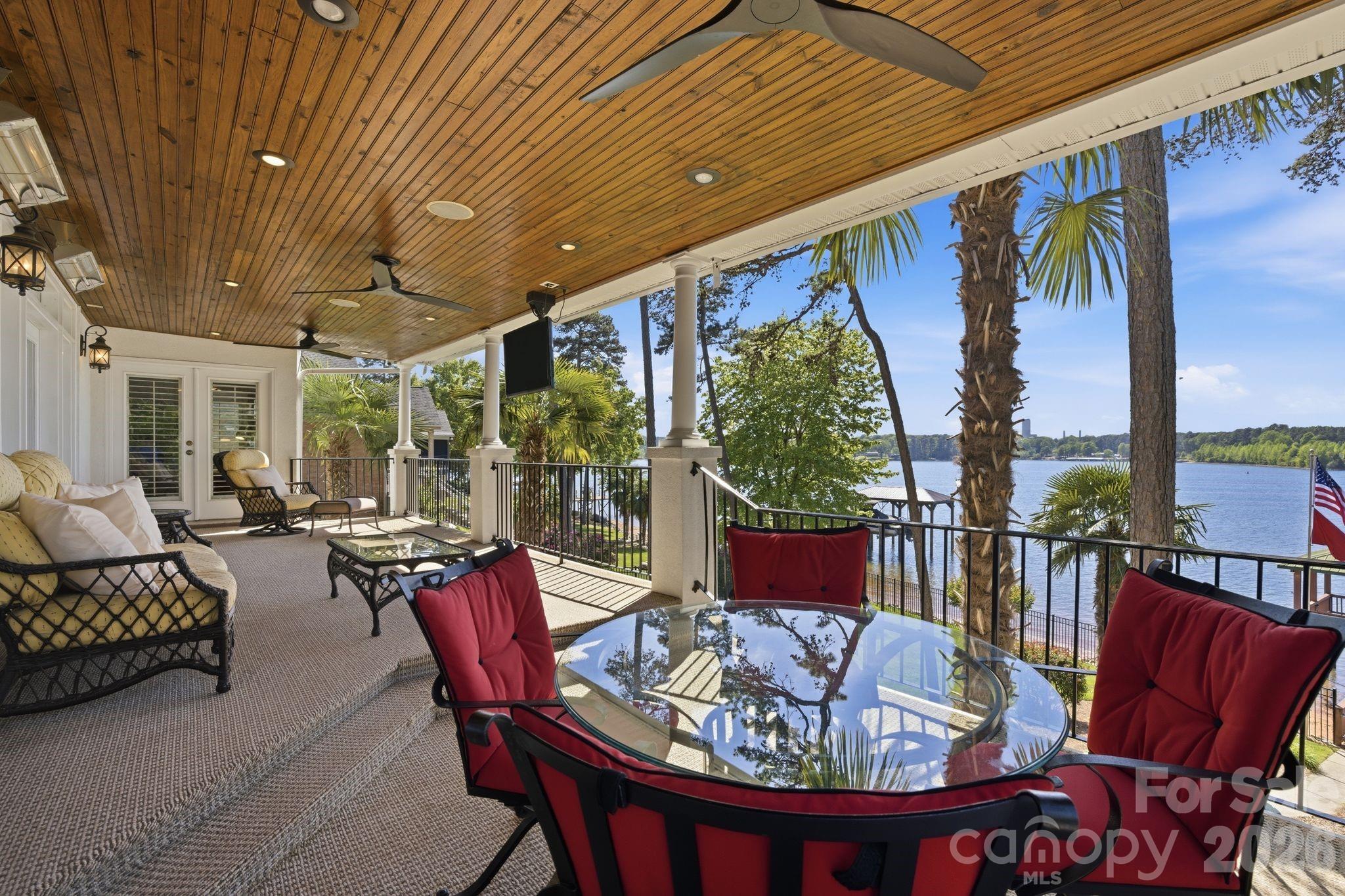 Pinnacle Shores - Residential