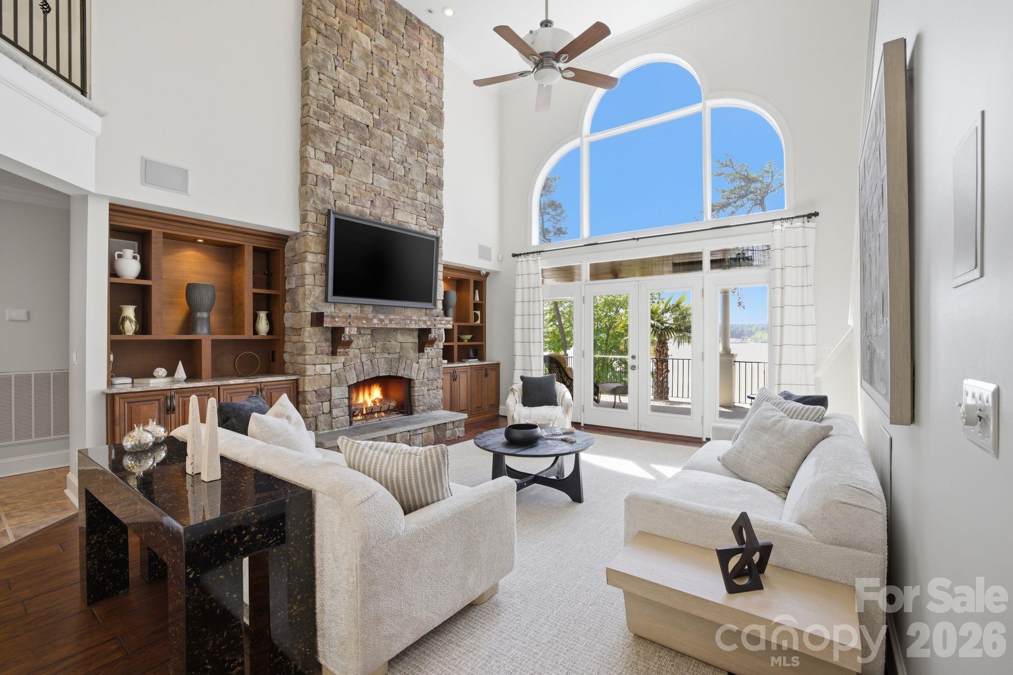 Pinnacle Shores - Residential